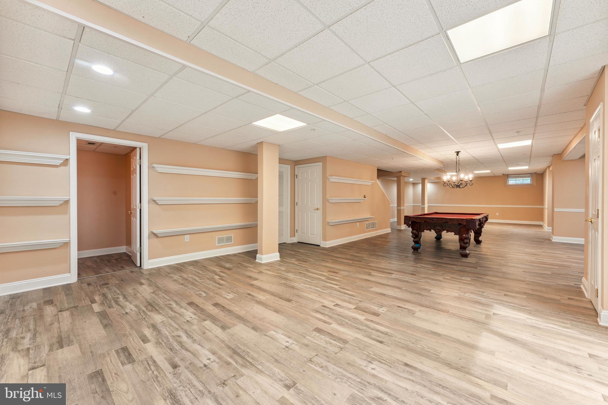 DEVONSHIRE ESTATES - Residential