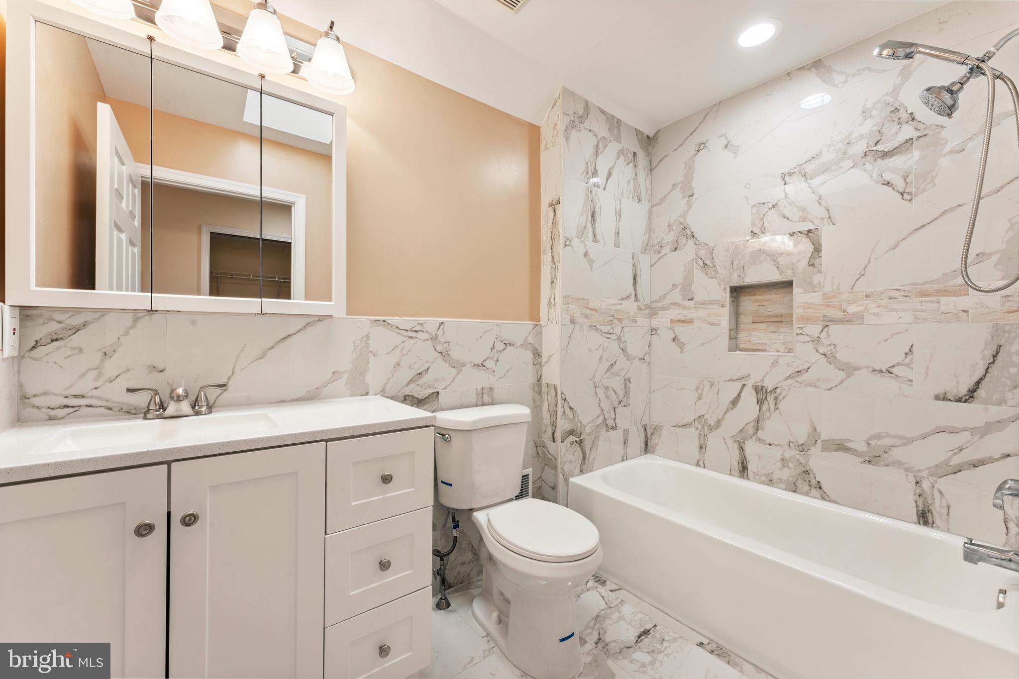 DEVONSHIRE ESTATES - Residential