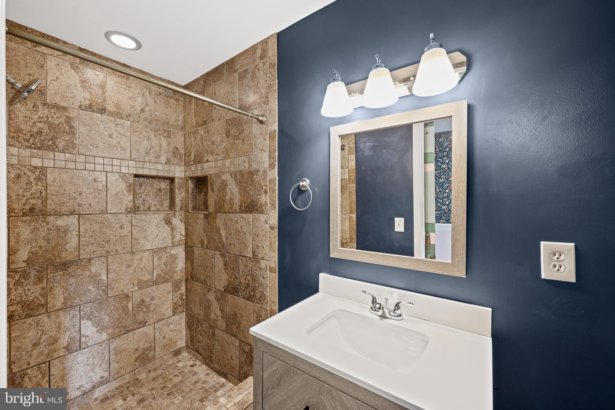 GREENMOUNT WEST - Residential