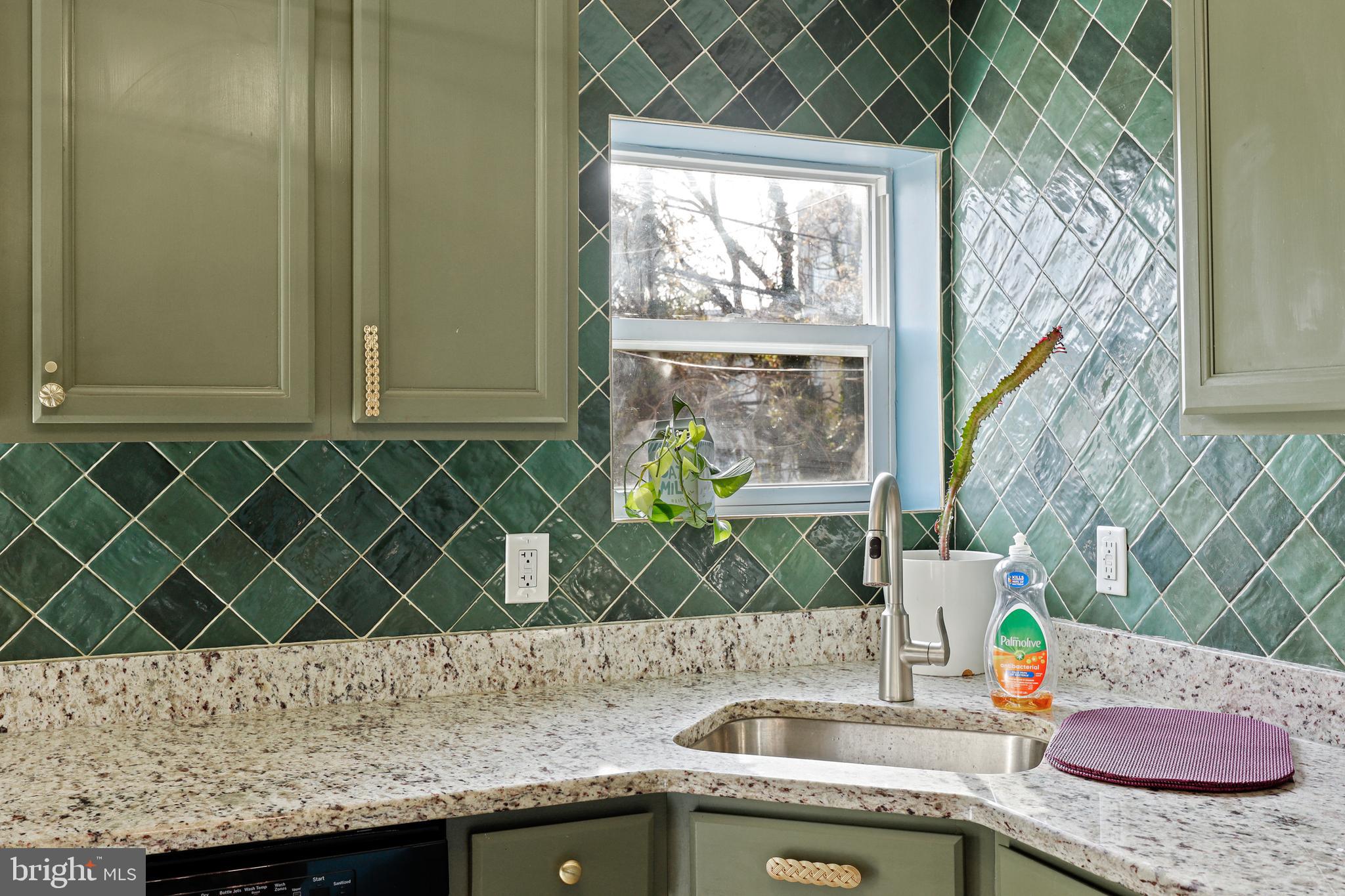 GREENMOUNT WEST - Residential