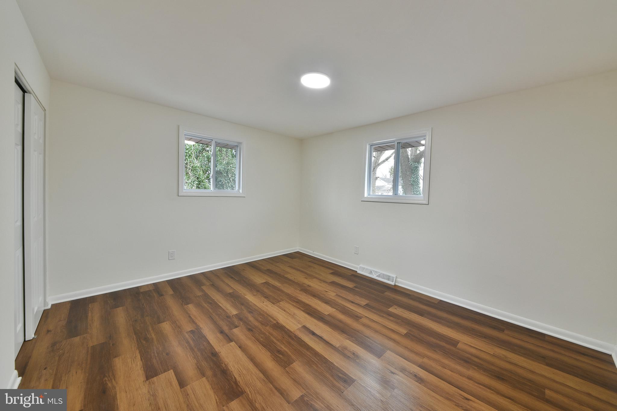 EDGEWATER ESTATES - Residential