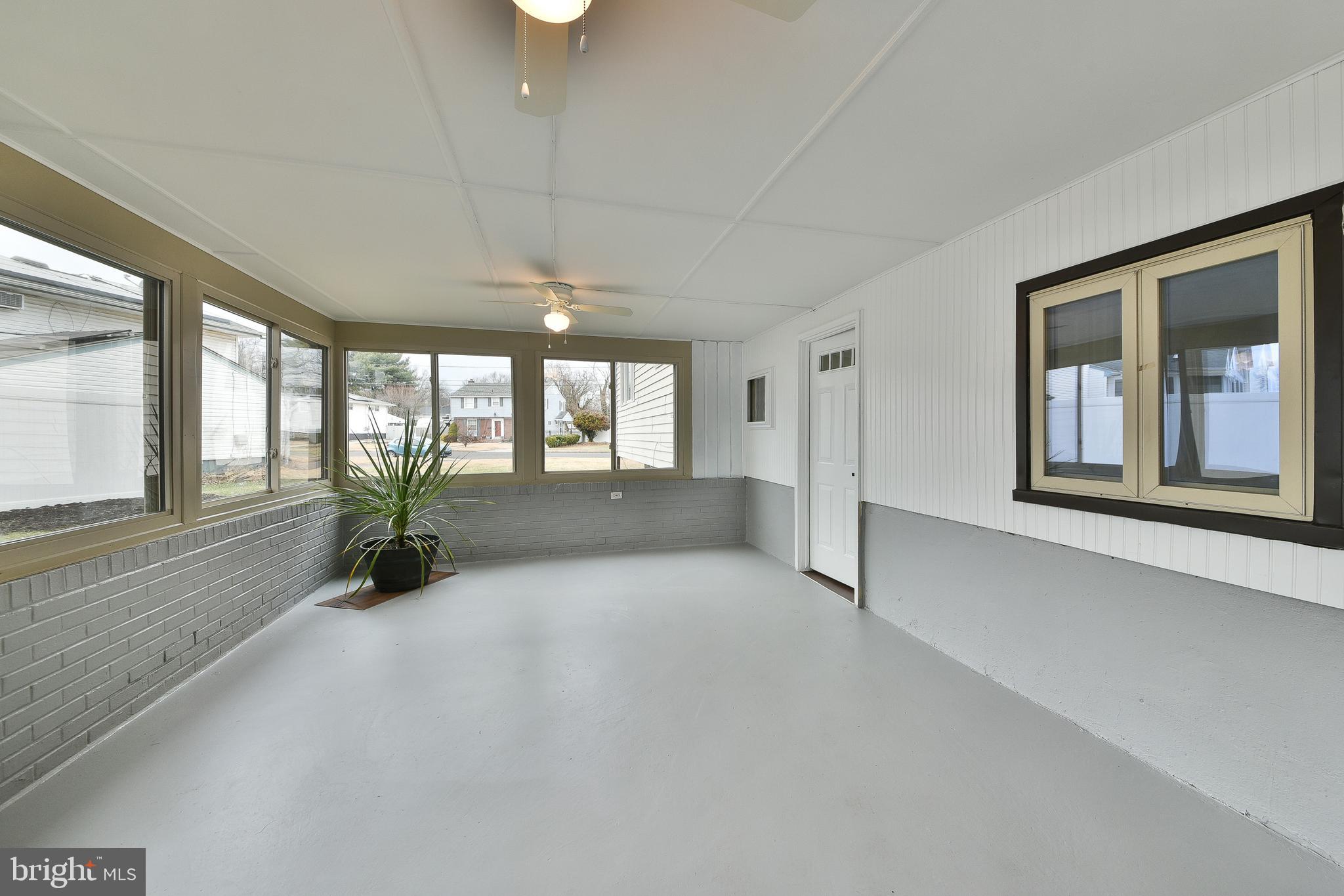 EDGEWATER ESTATES - Residential