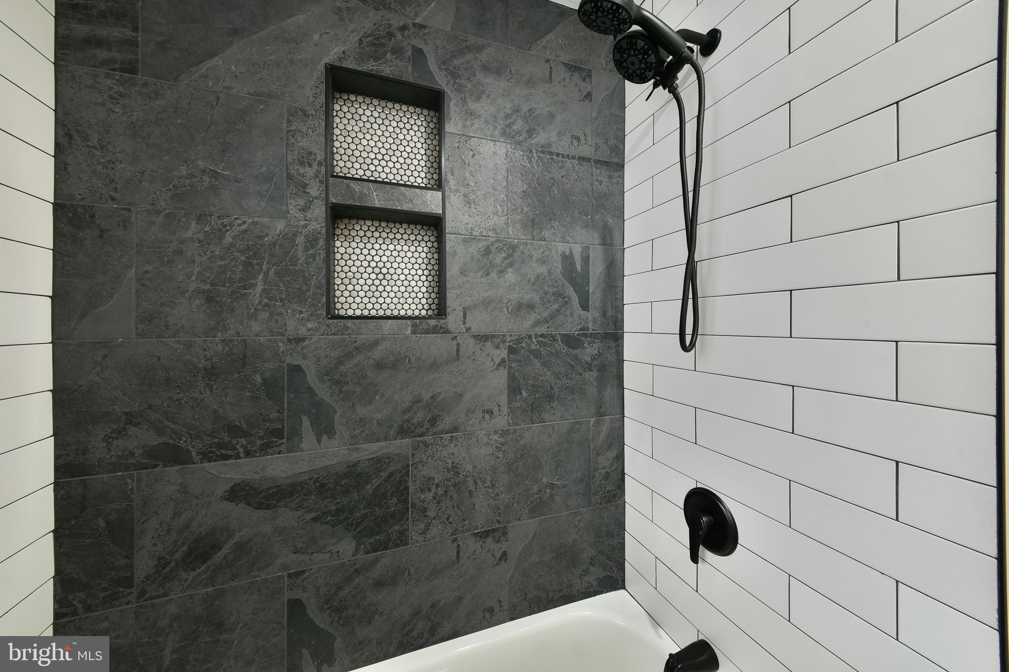 EDGEWATER ESTATES - Residential