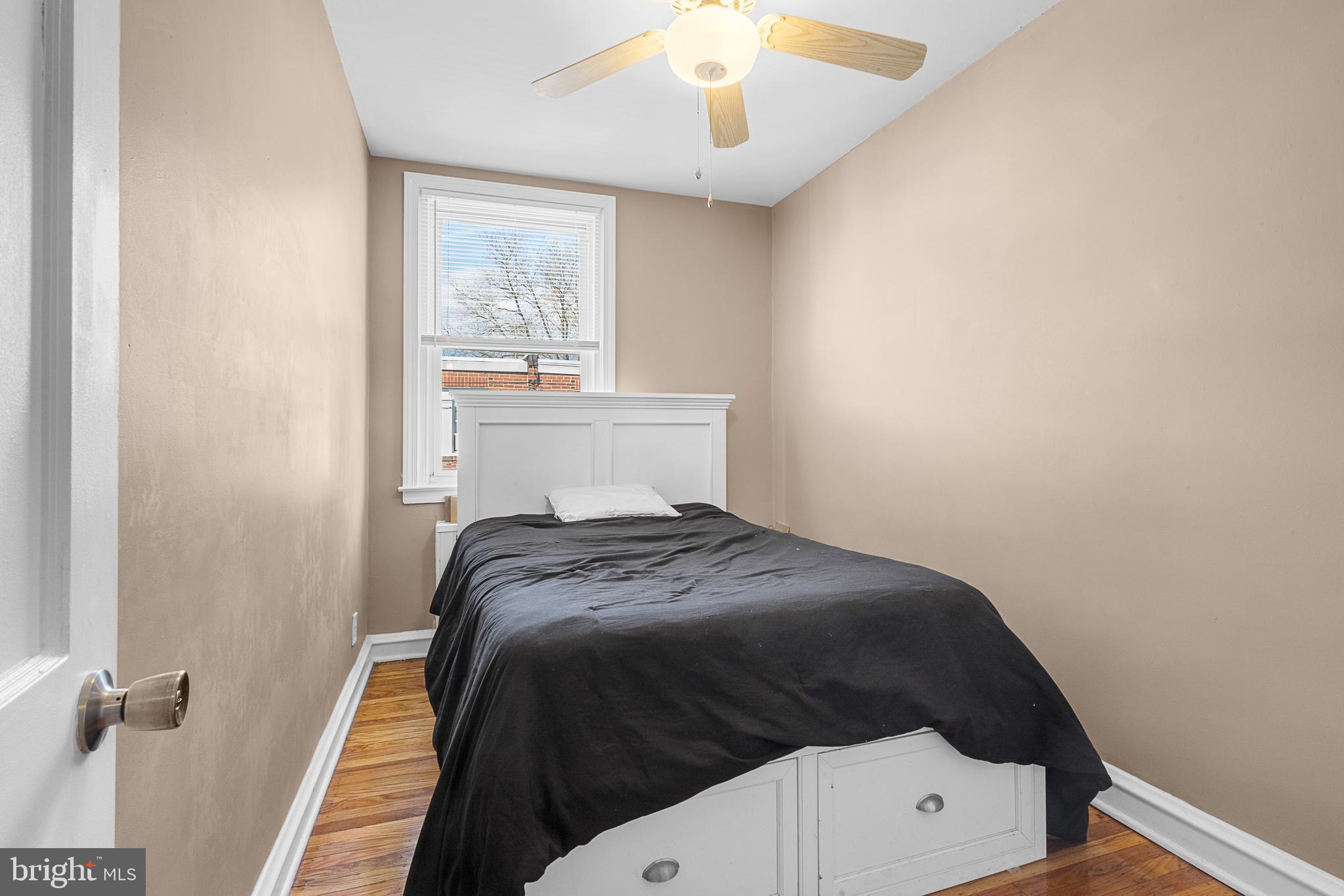 LAWNCREST - Residential