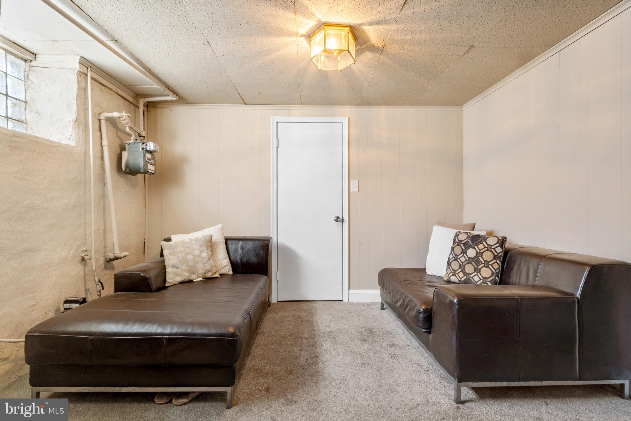 LAWNCREST - Residential