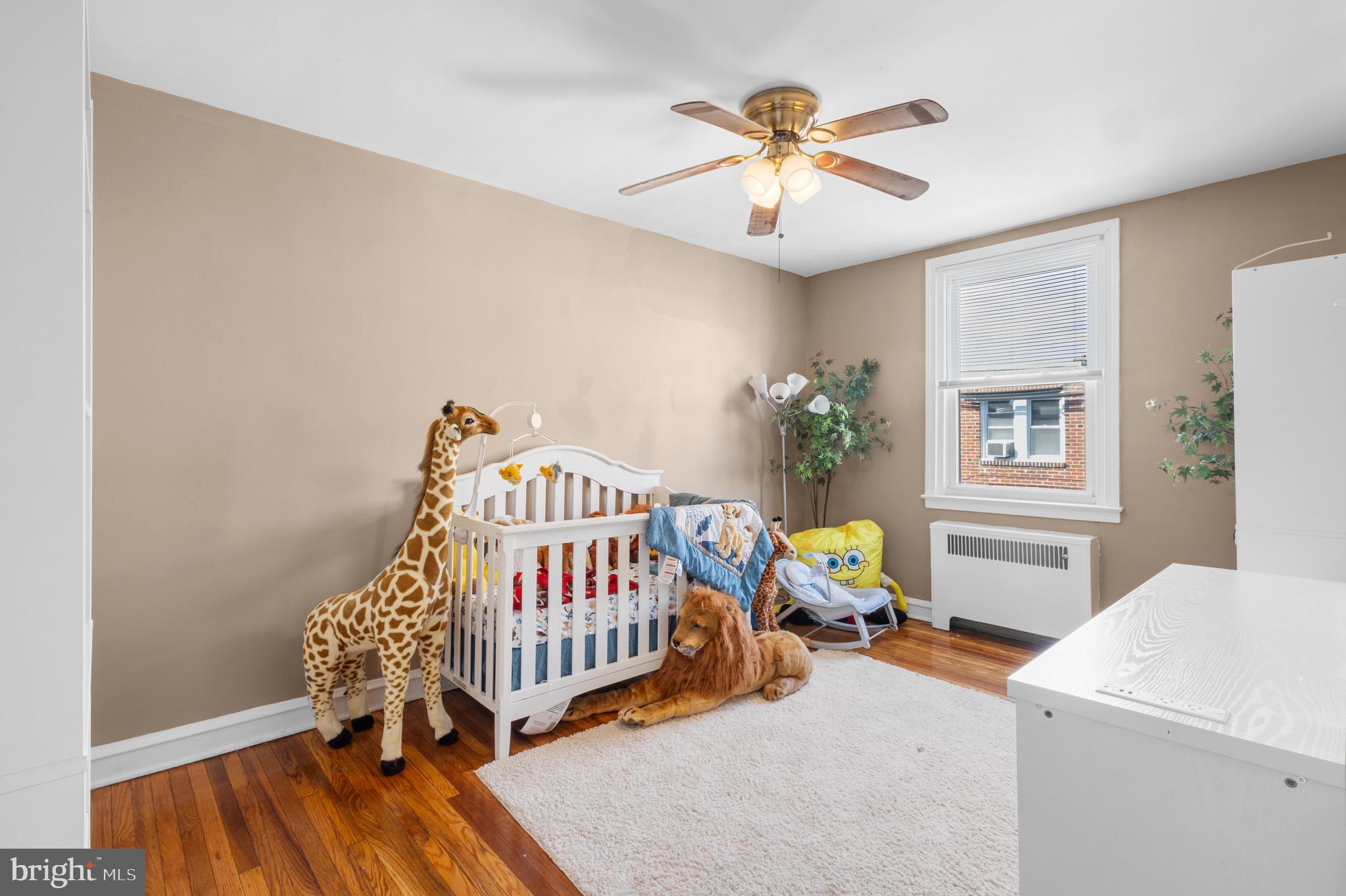 LAWNCREST - Residential