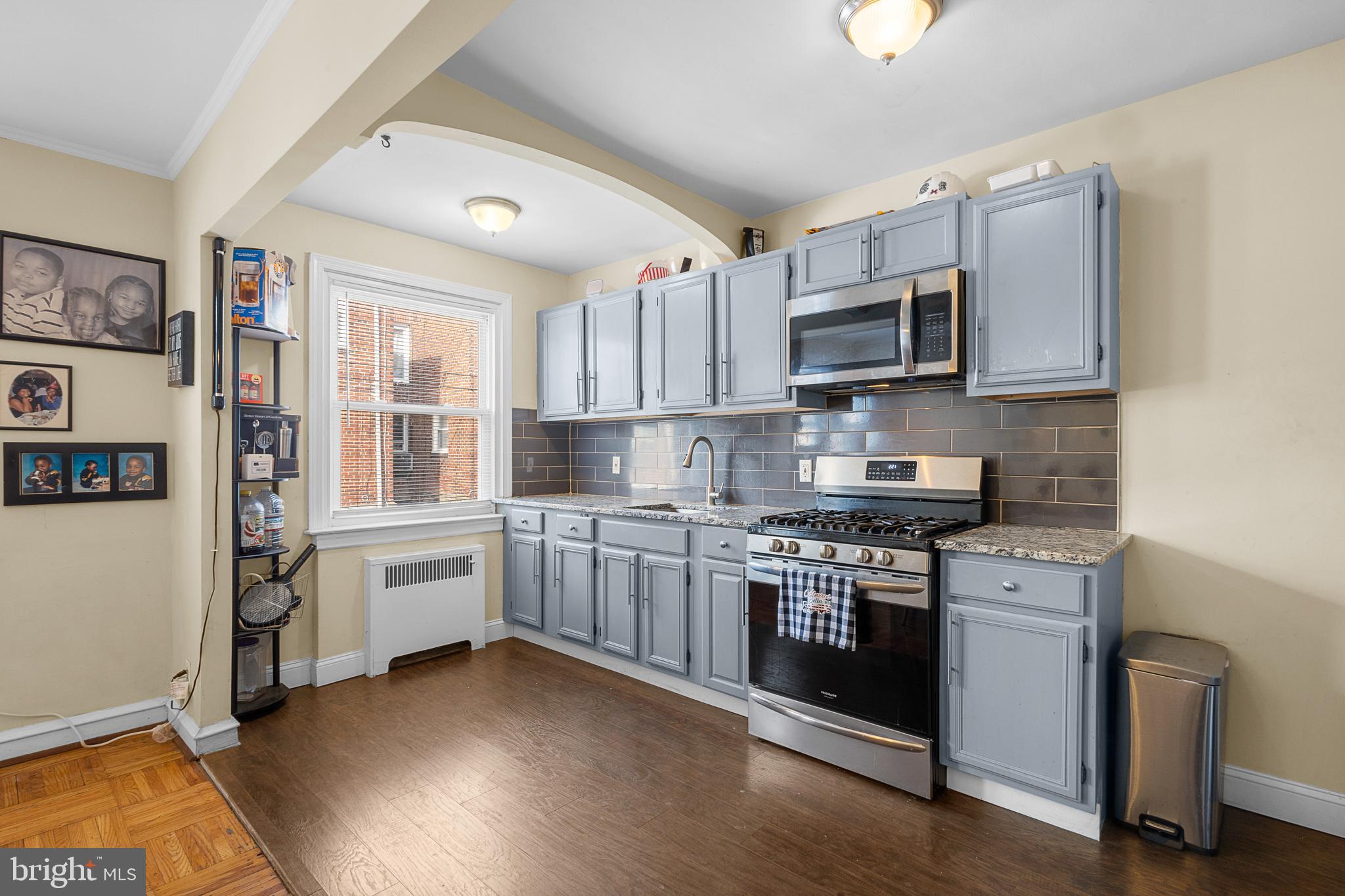LAWNCREST - Residential