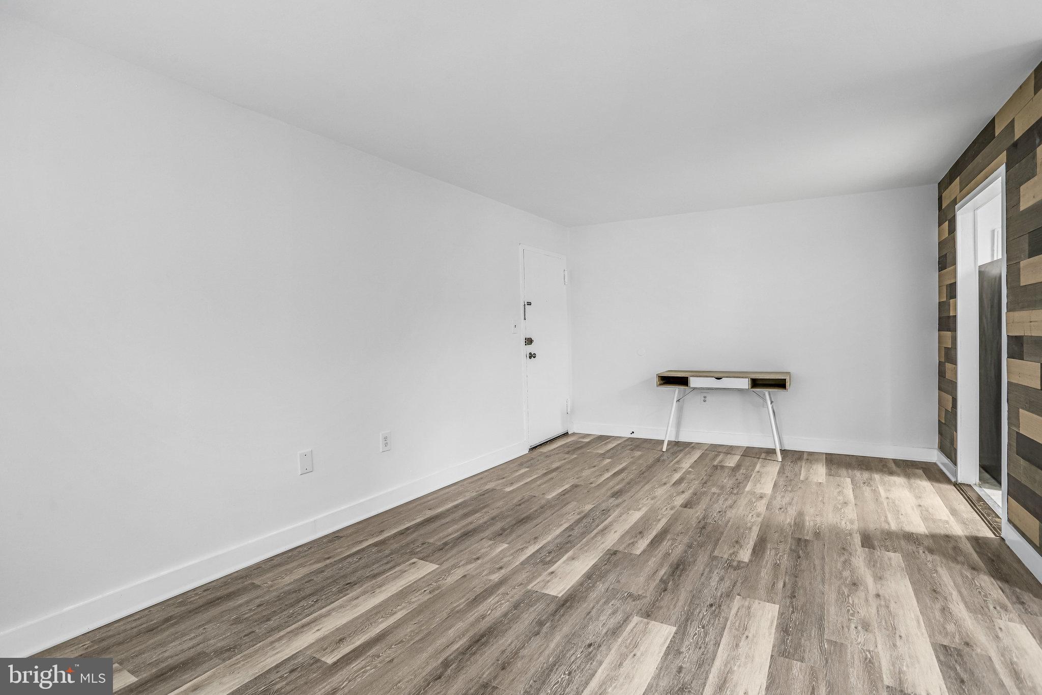 BETHESDA PARK - Residential