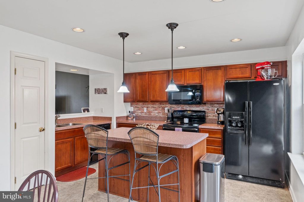 Photo of 108 KNOLLWOOD RD, MILLERSVILLE, PA 17551 (MLS # PALA2030120)