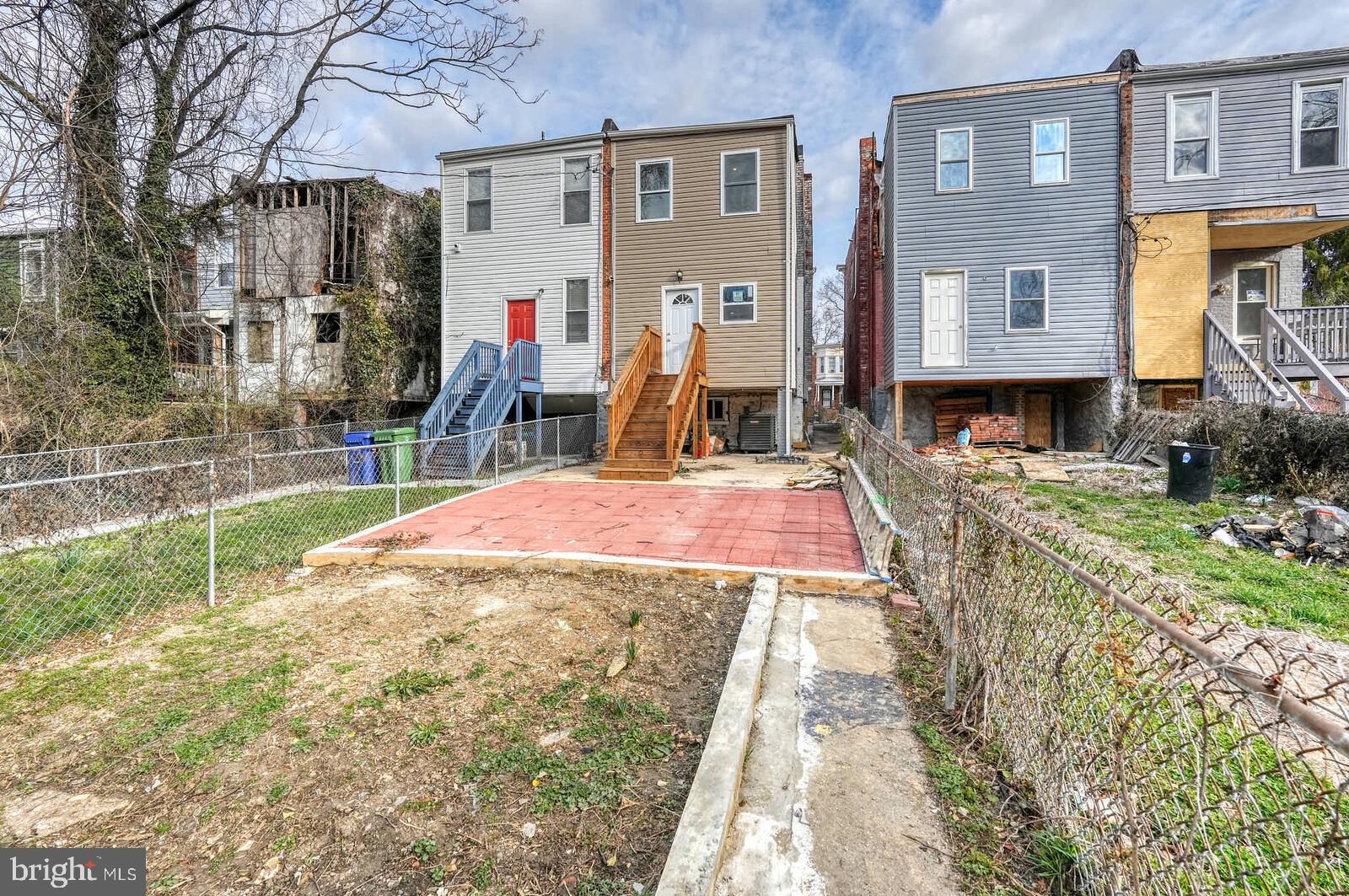 ROSEMONT - Residential