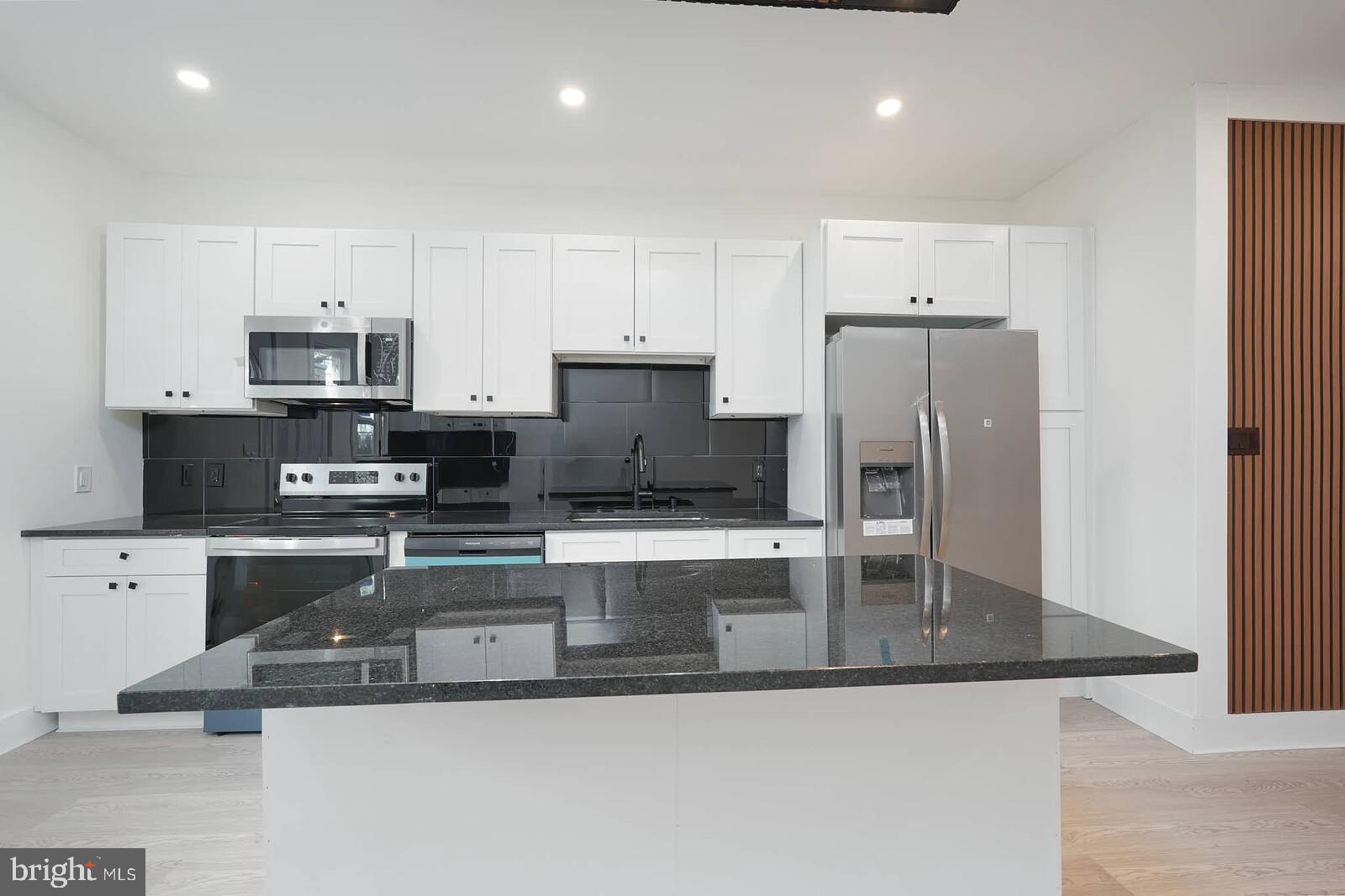 ROSEMONT - Residential