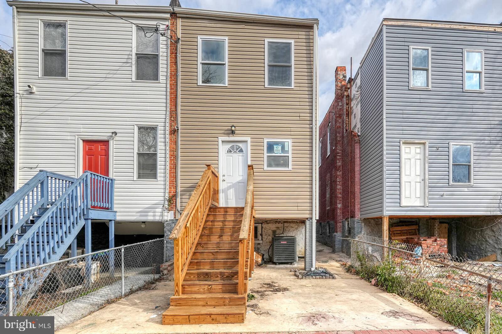 ROSEMONT - Residential