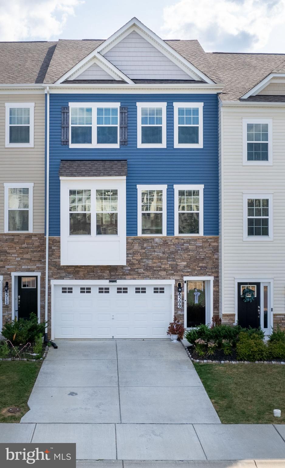 MANORS AT BALLENGER CREEK - Residential