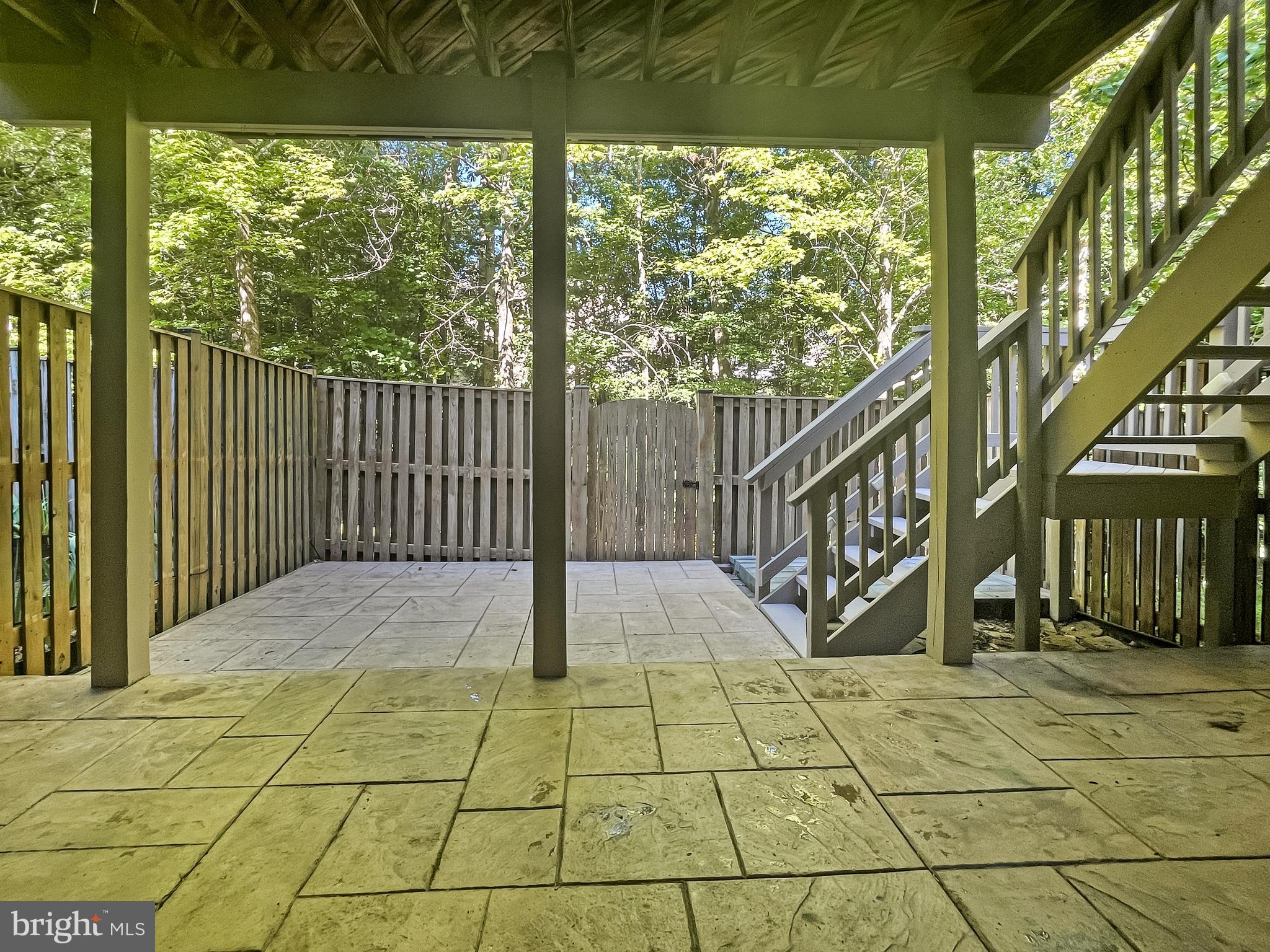 LAKE RIDGE CROSSING - Residential Lease