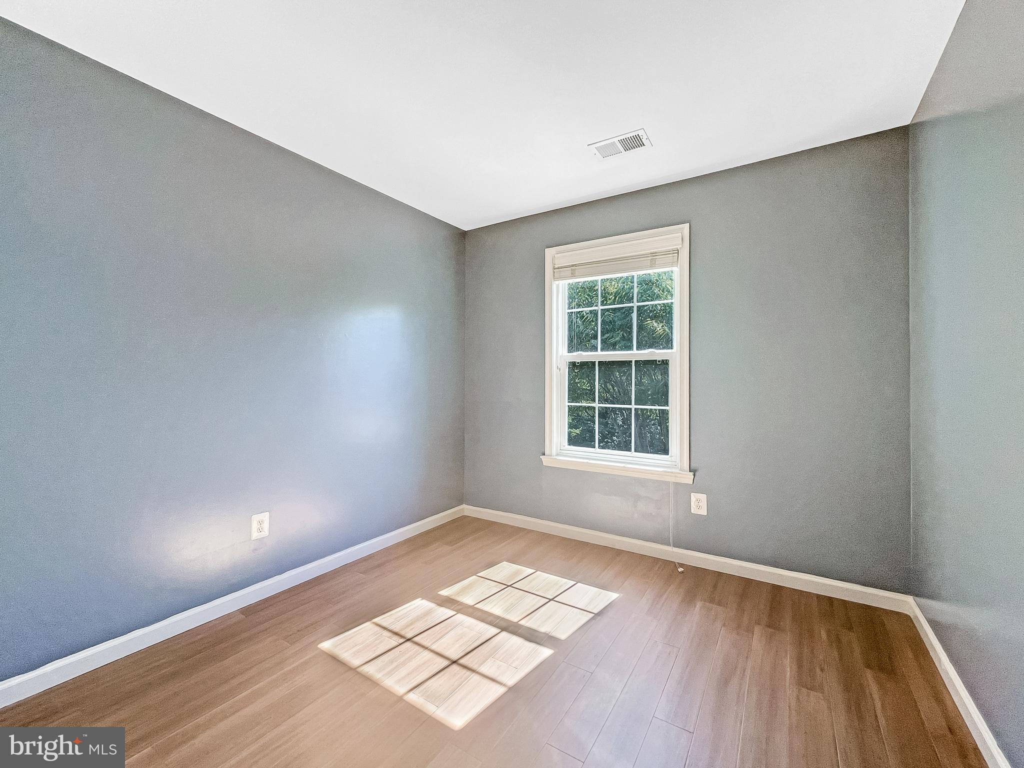 LAKE RIDGE CROSSING - Residential Lease