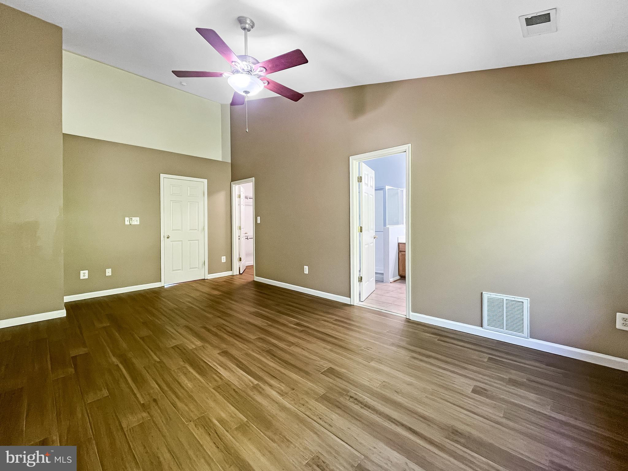 LAKE RIDGE CROSSING - Residential Lease