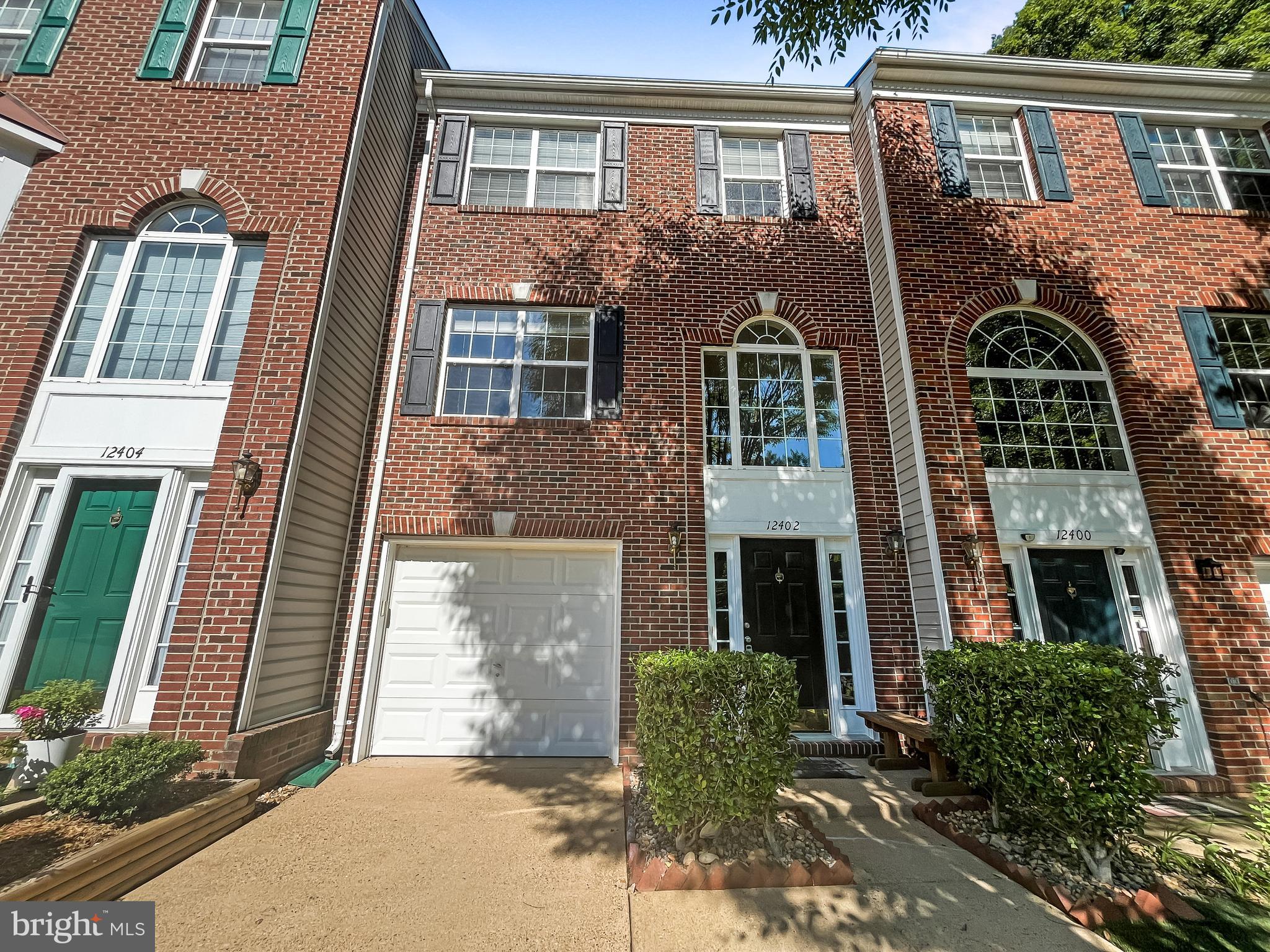 LAKE RIDGE CROSSING - Residential Lease