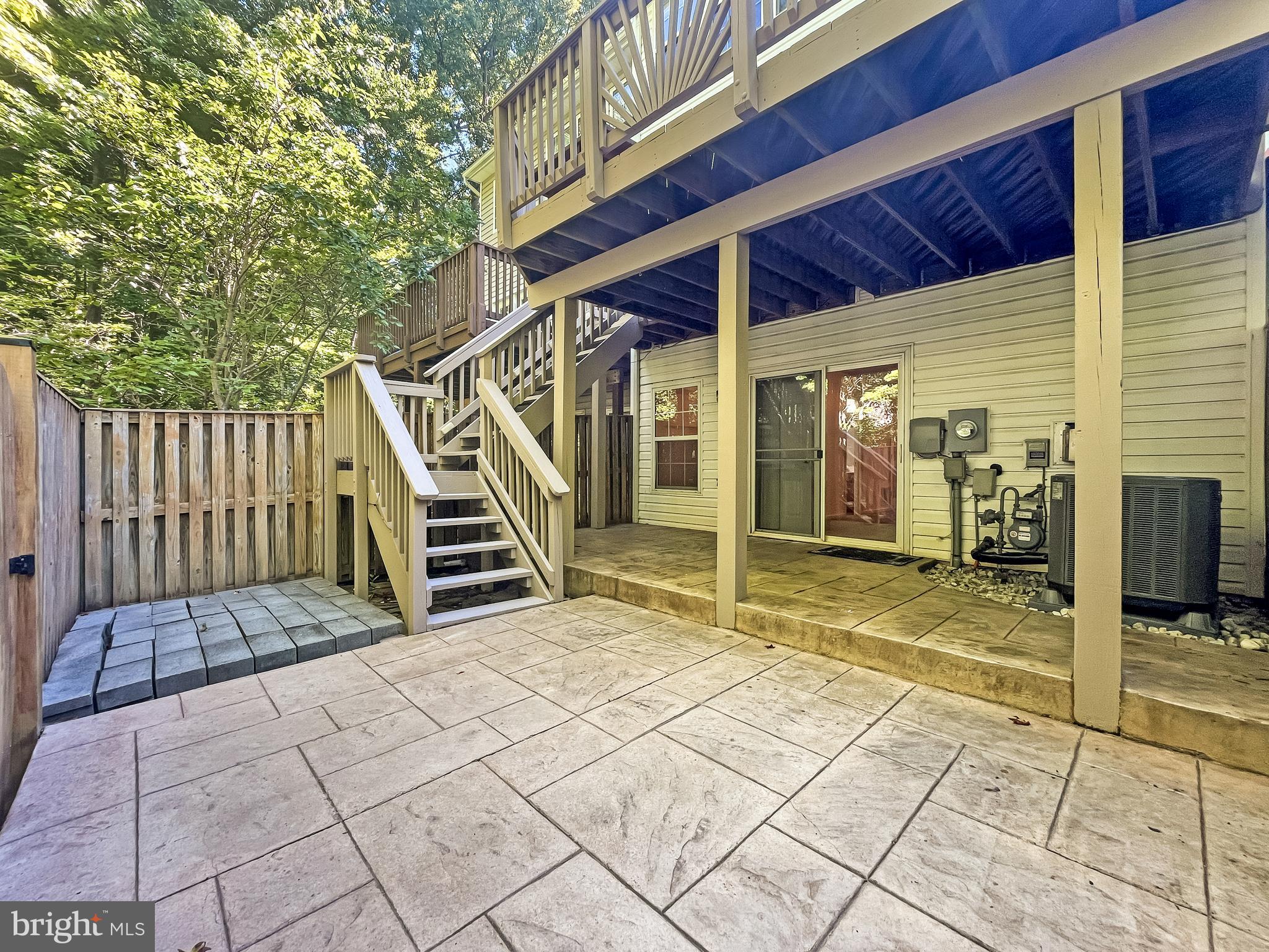 LAKE RIDGE CROSSING - Residential Lease