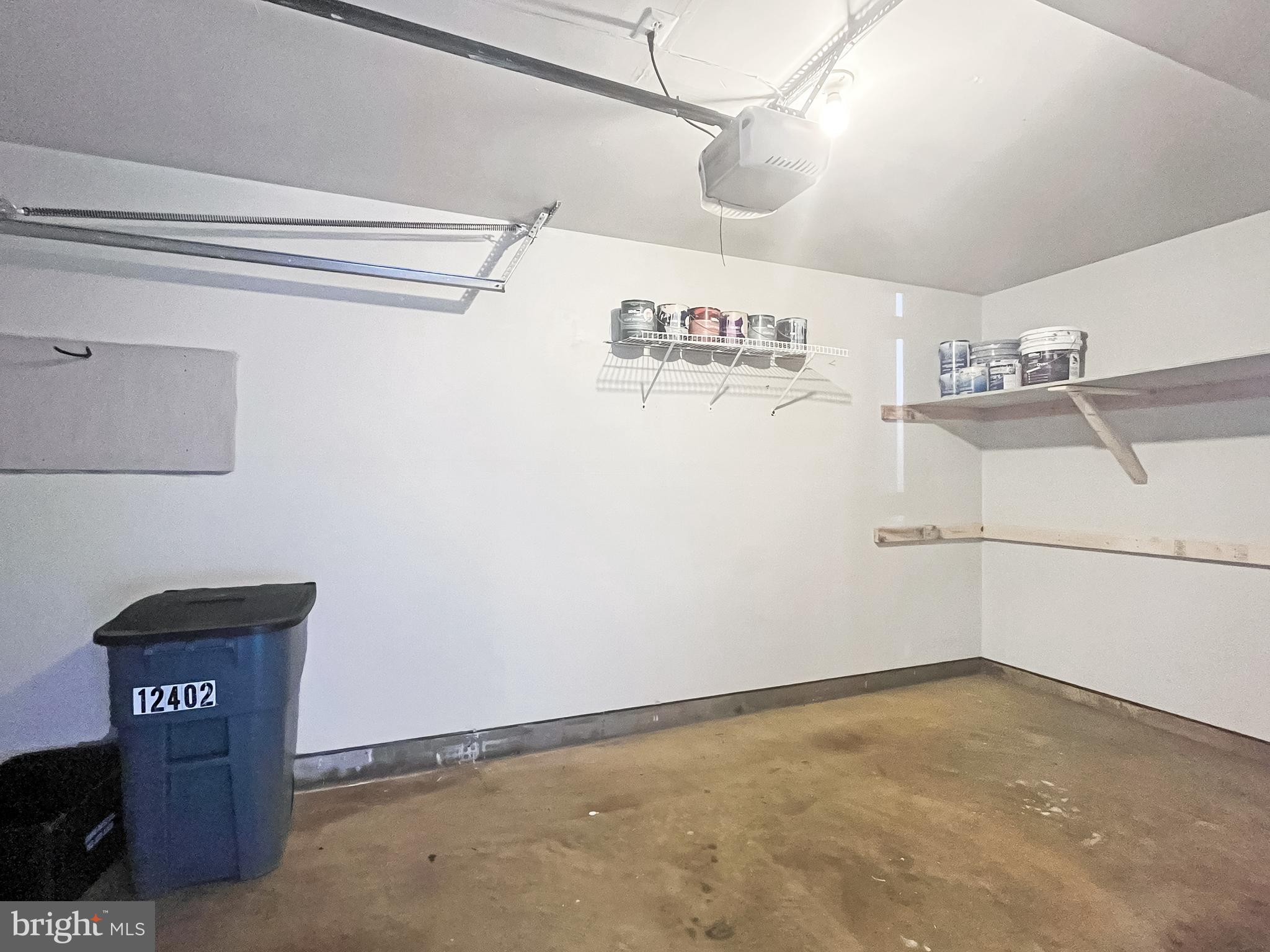 LAKE RIDGE CROSSING - Residential Lease