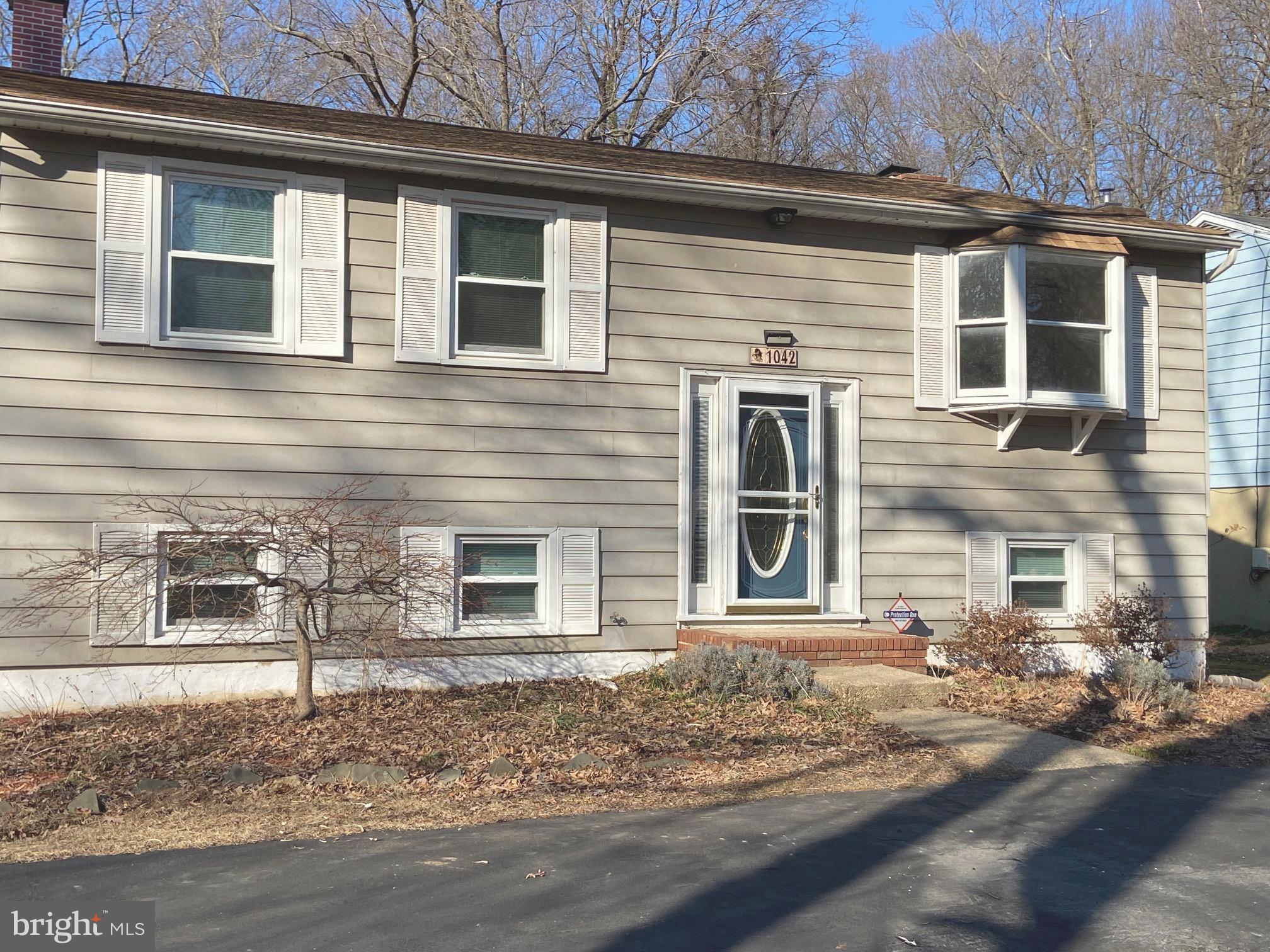 SUNRISE BEACH - Residential