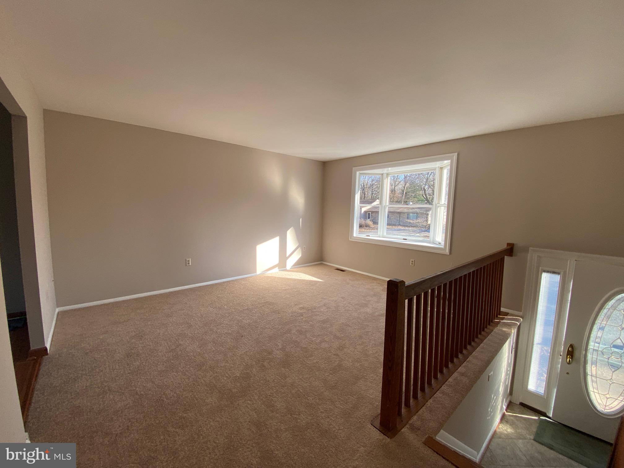 SUNRISE BEACH - Residential