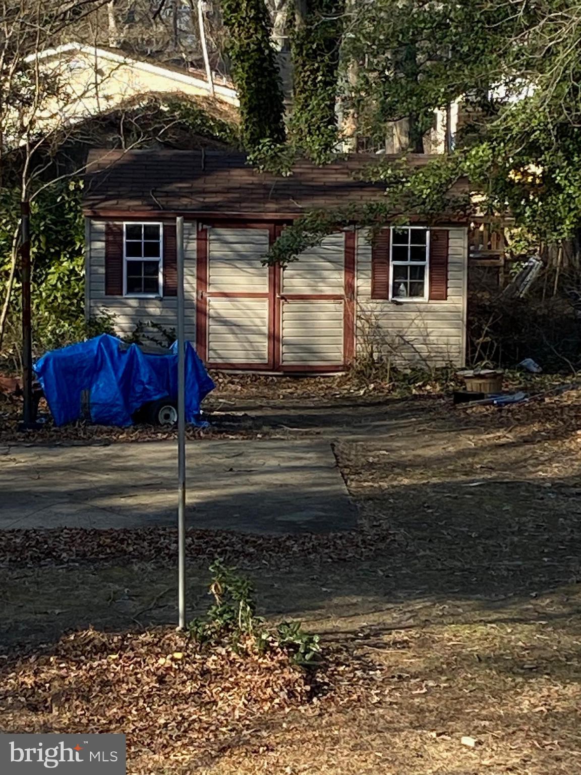 SUNRISE BEACH - Residential