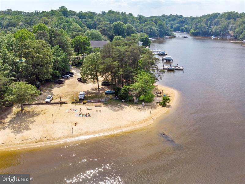 SUNRISE BEACH - Residential