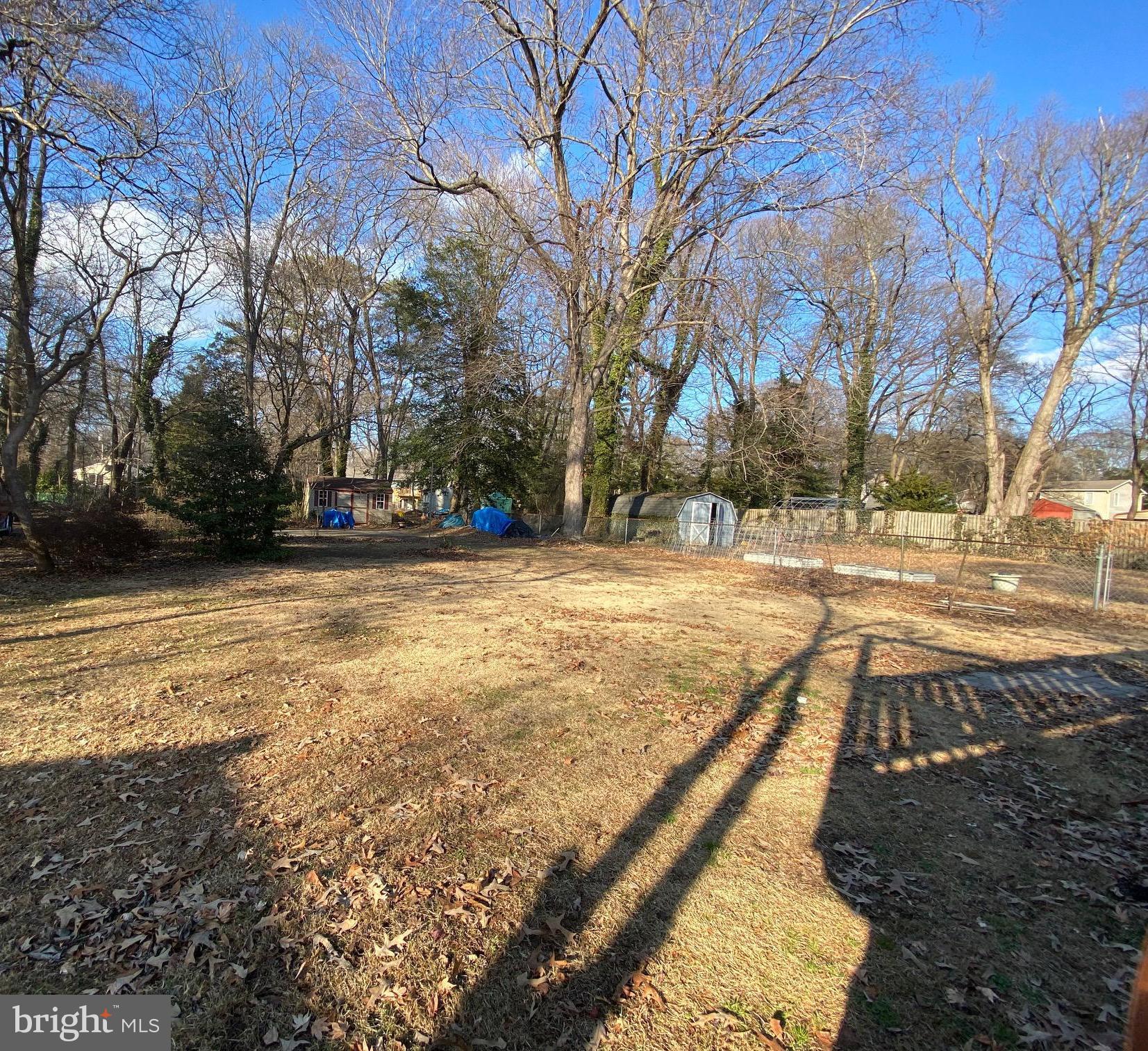 SUNRISE BEACH - Residential