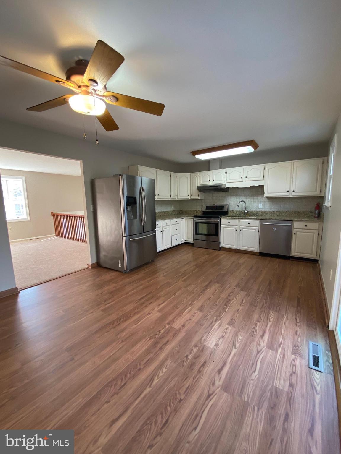 SUNRISE BEACH - Residential