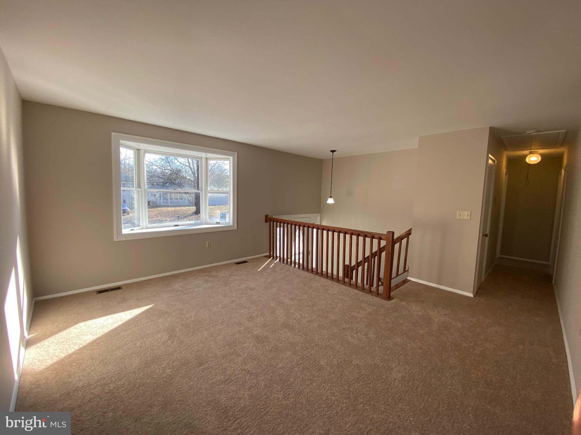 SUNRISE BEACH - Residential