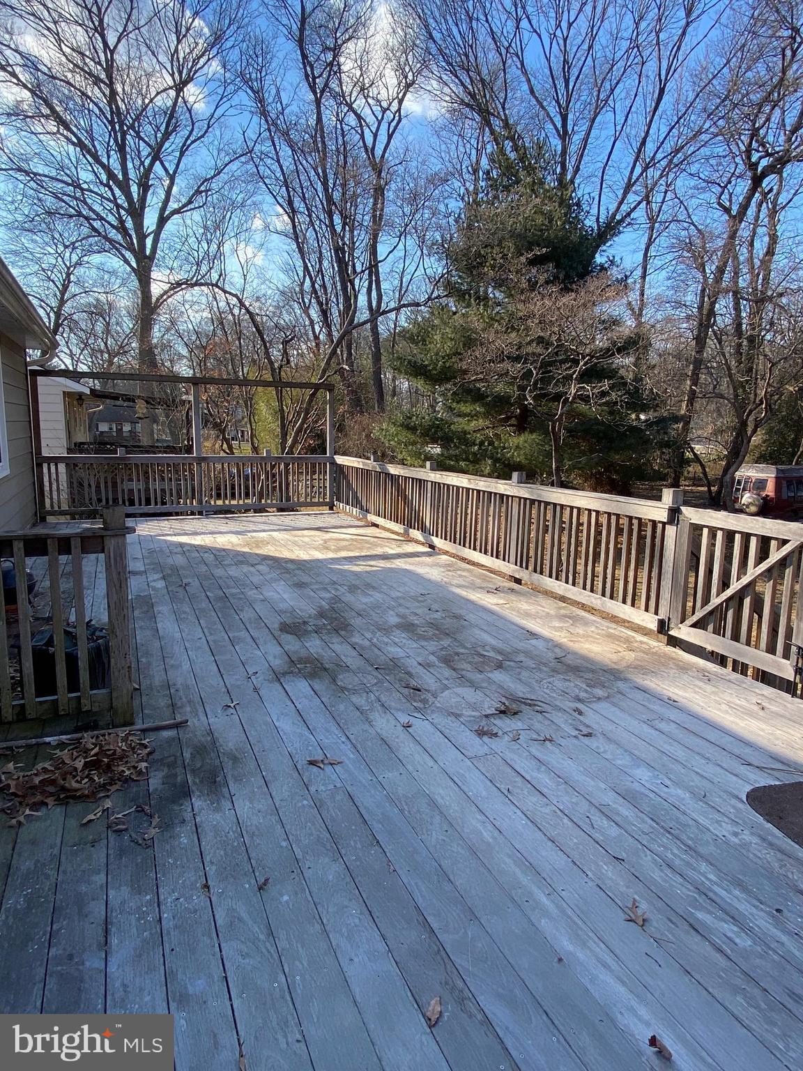 SUNRISE BEACH - Residential