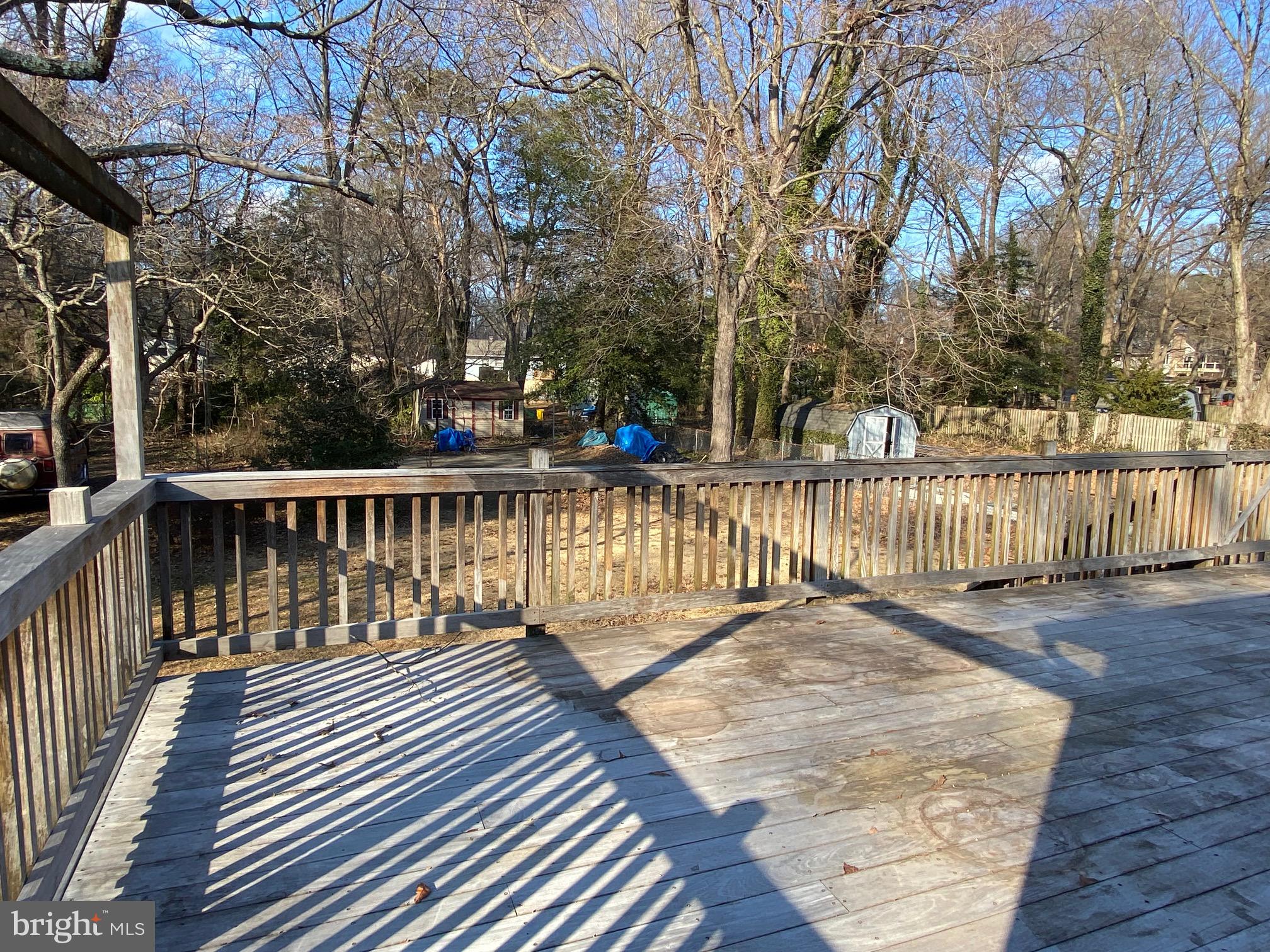 SUNRISE BEACH - Residential