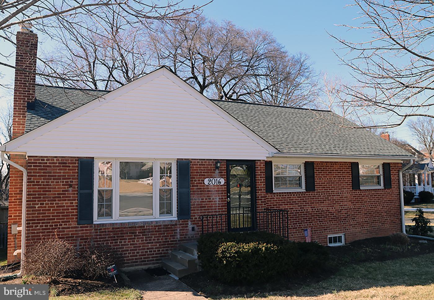 BROYHILL HEIGHTS - Residential Lease