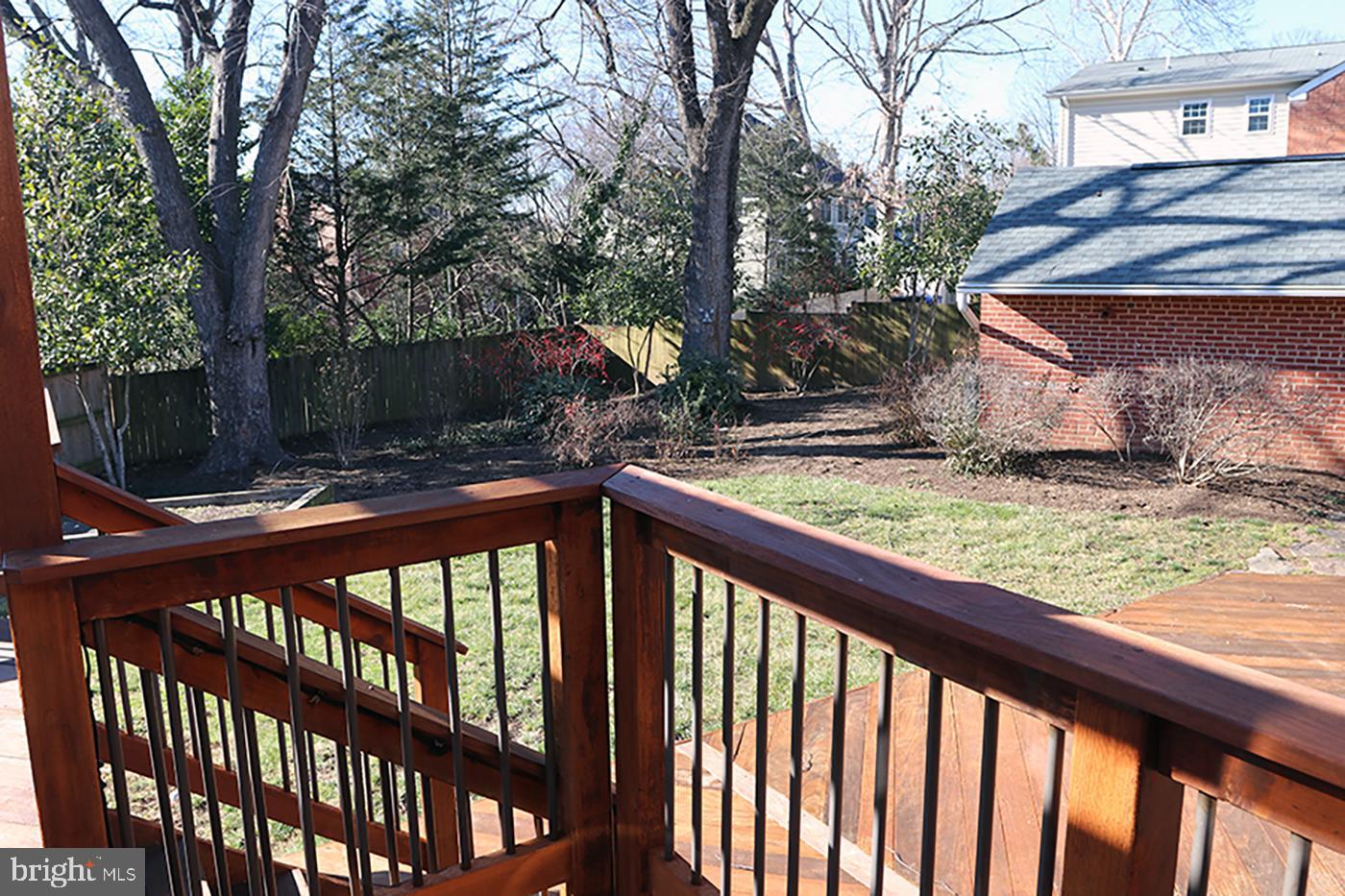 BROYHILL HEIGHTS - Residential Lease