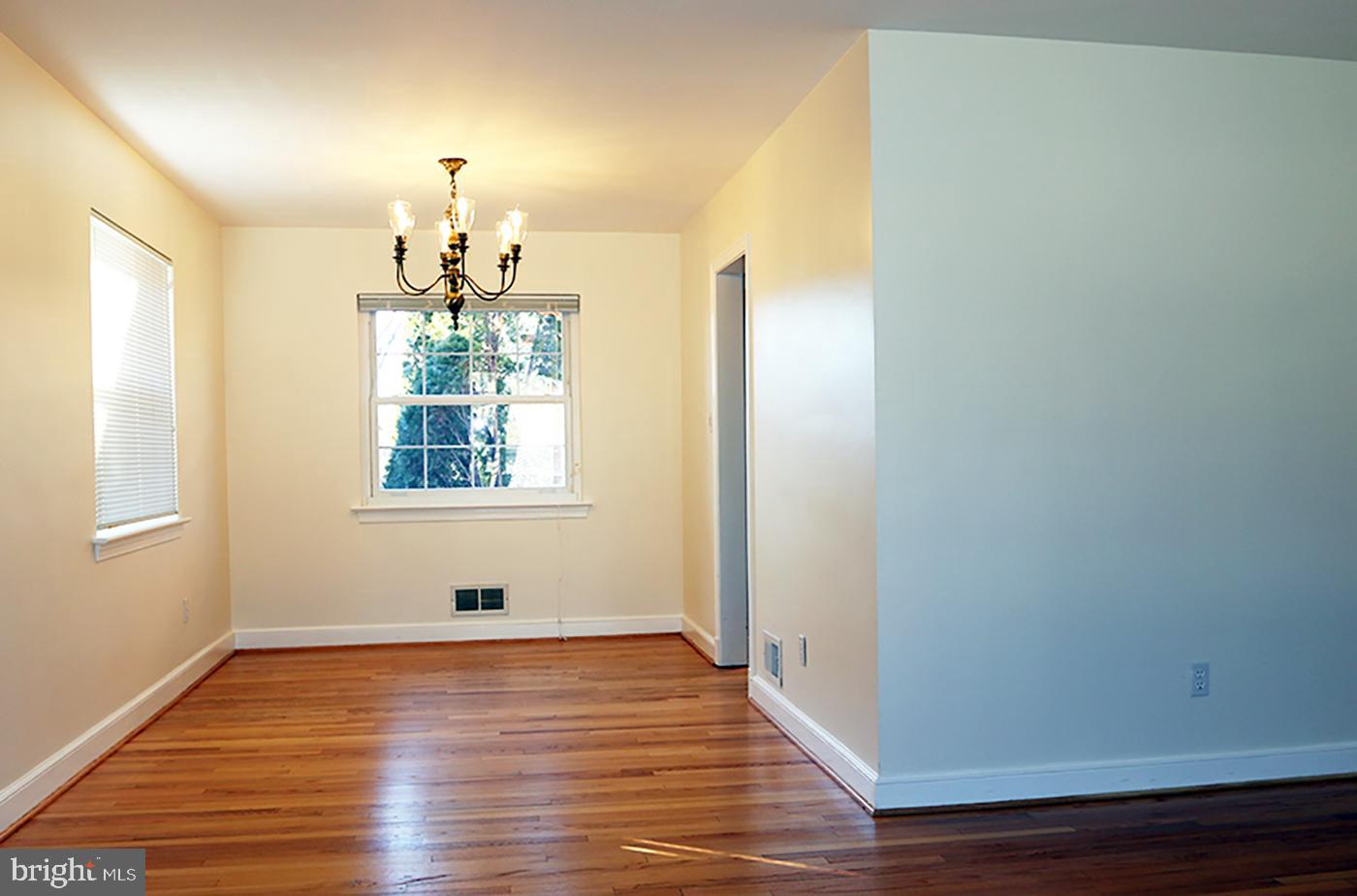 BROYHILL HEIGHTS - Residential Lease