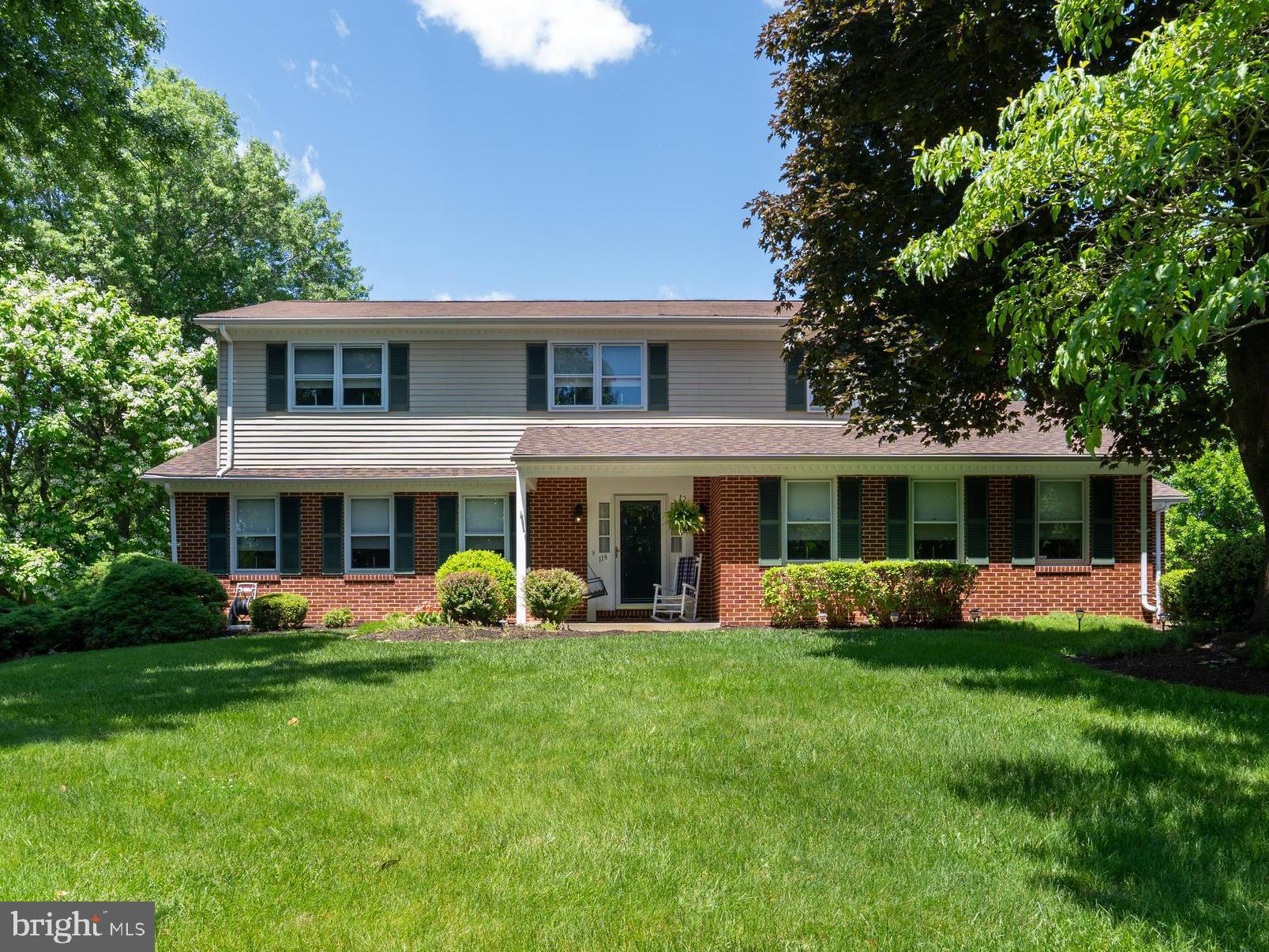 114 W SAVANNAH DRIVE