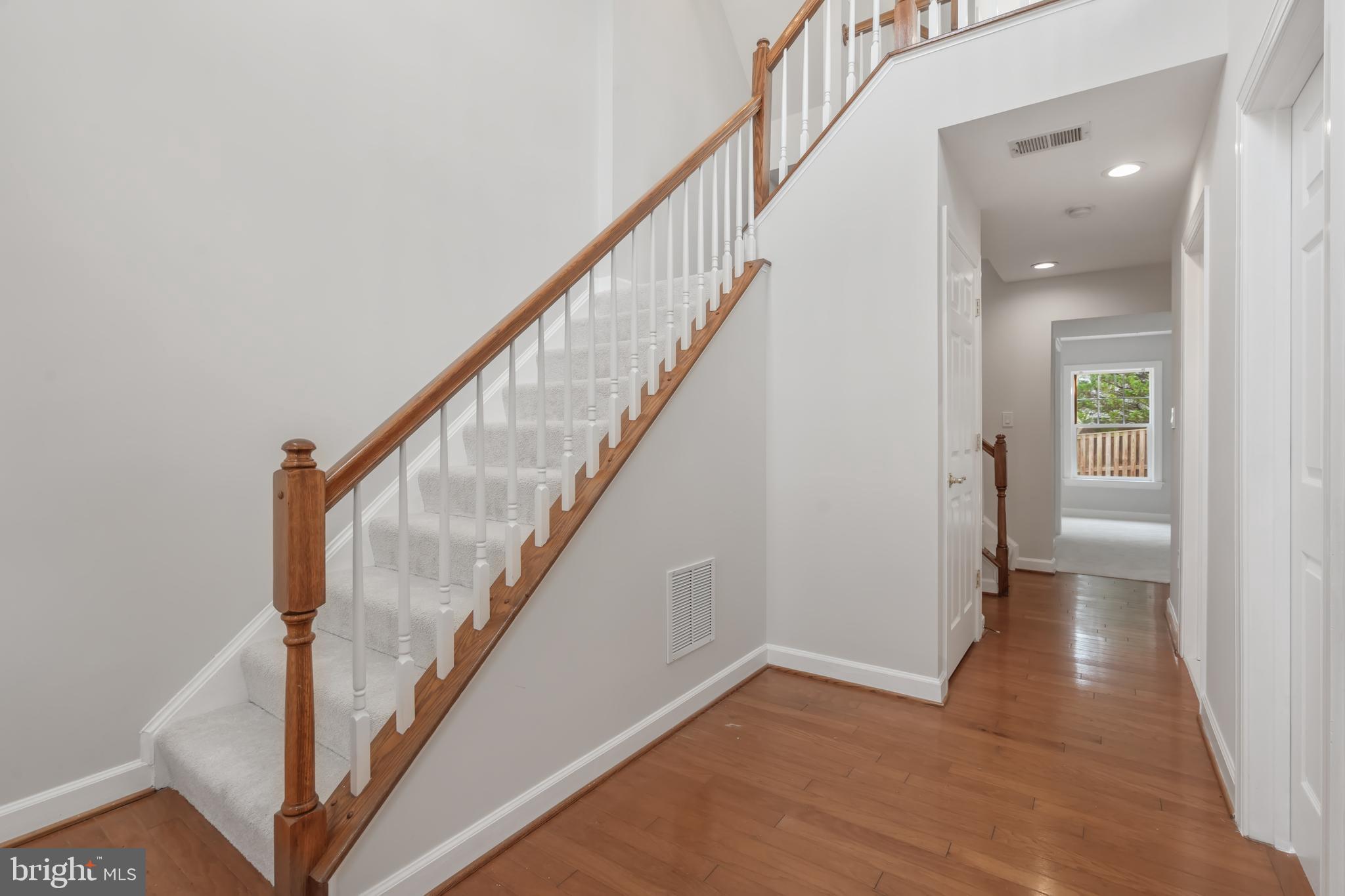 8239 GLADE BANK DRIVE