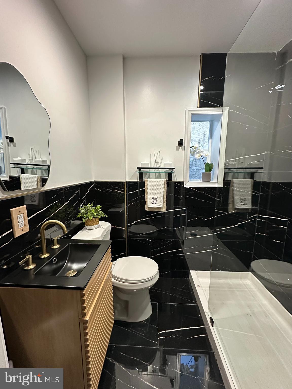 KENSINGTON - Residential