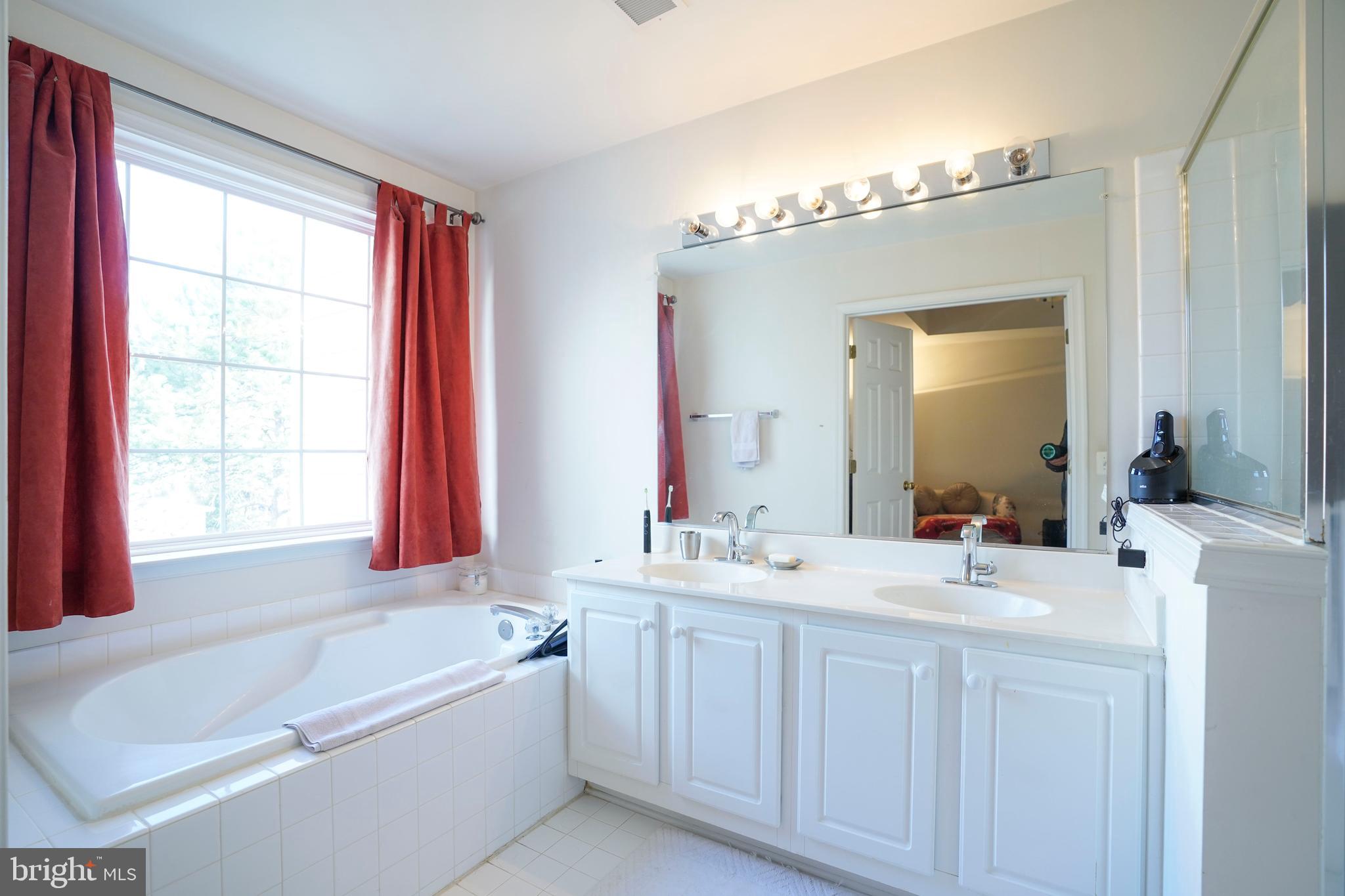 DEERFIELD RIDGE - Residential