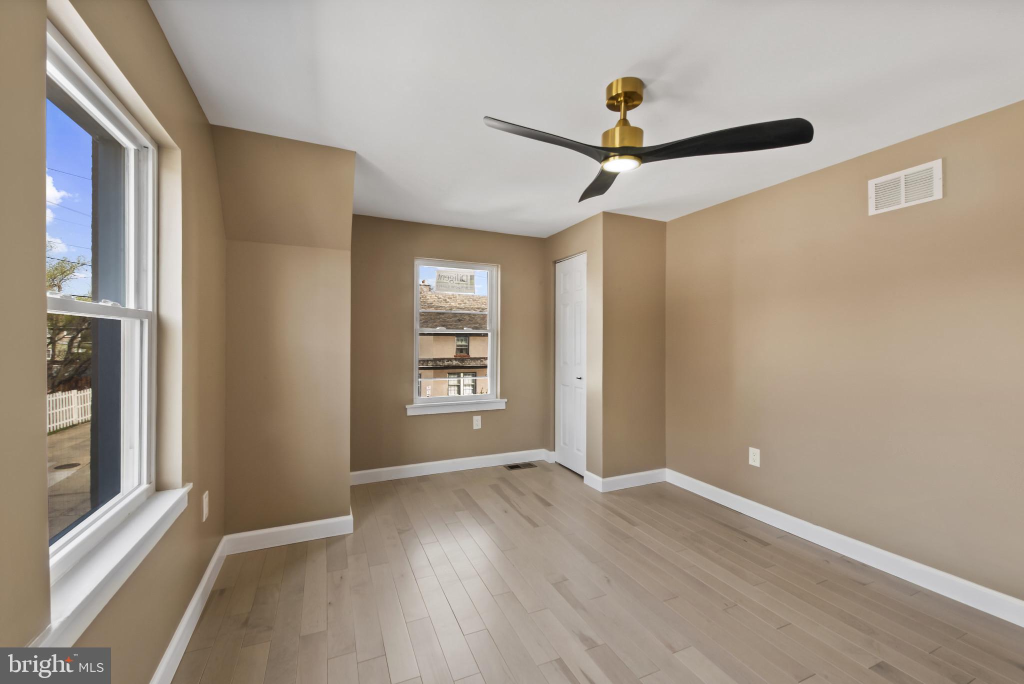 OLD DUNDALK - Residential