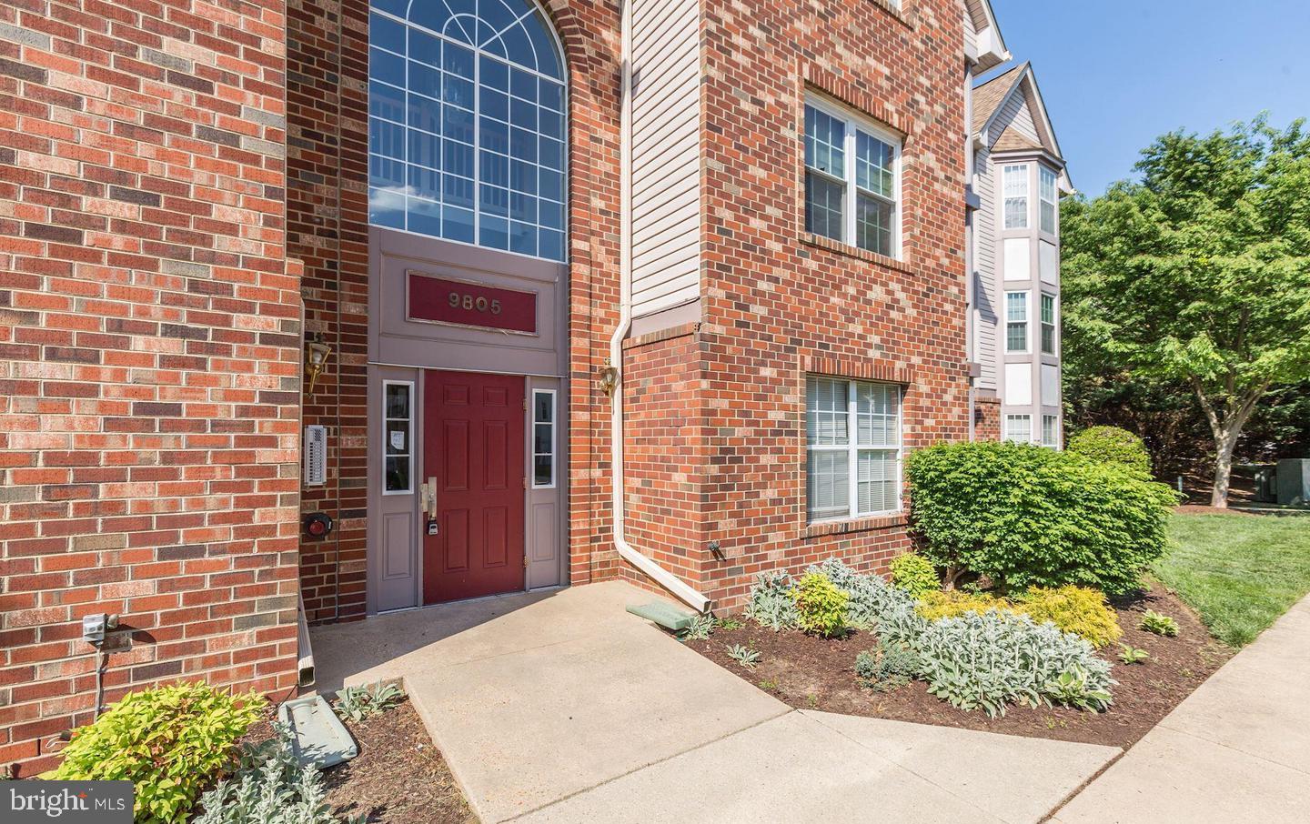 LAKE POINTE CONDOMINIUMS - Residential Lease