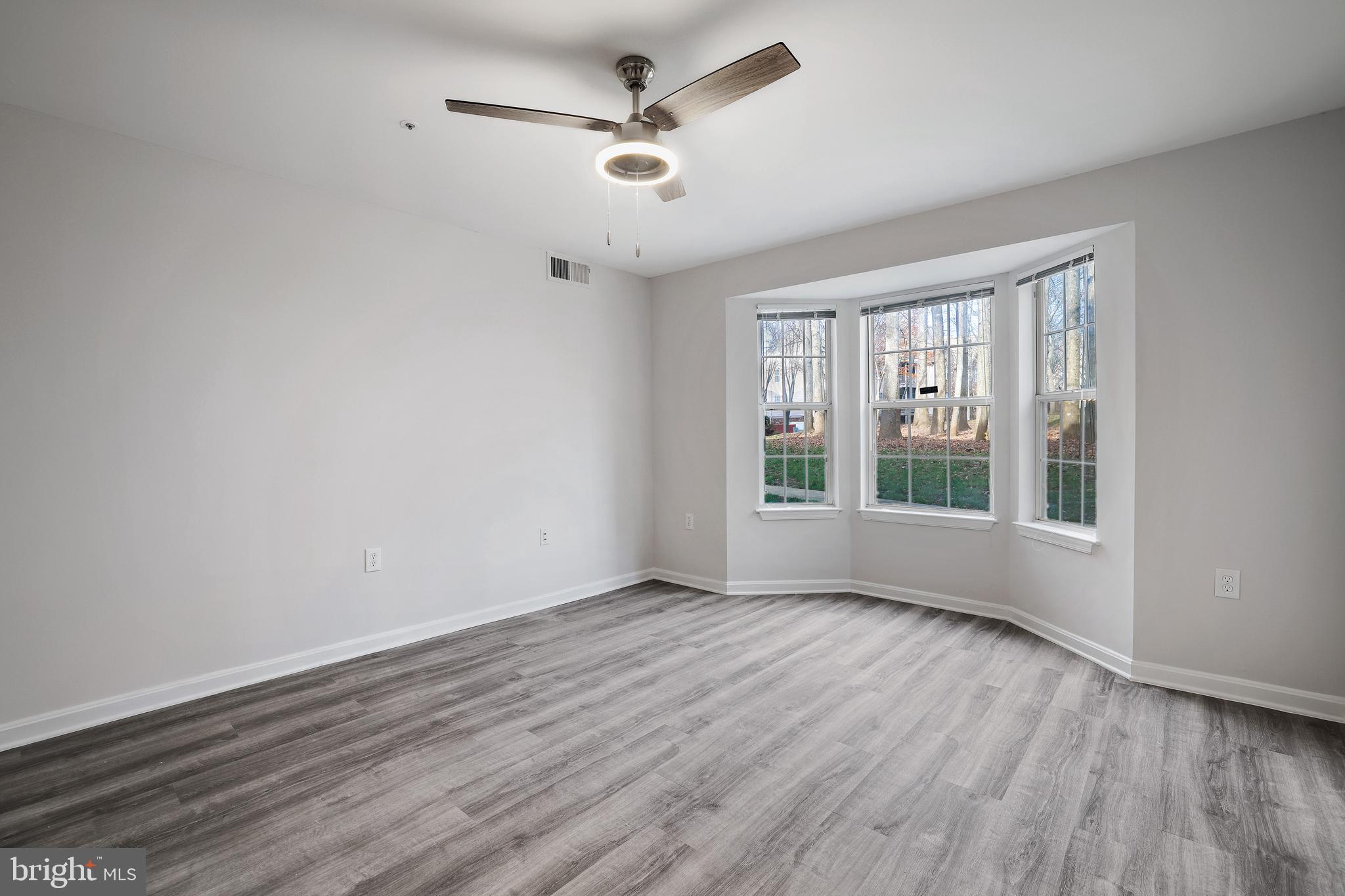 LAKE POINTE CONDOMINIUMS - Residential Lease