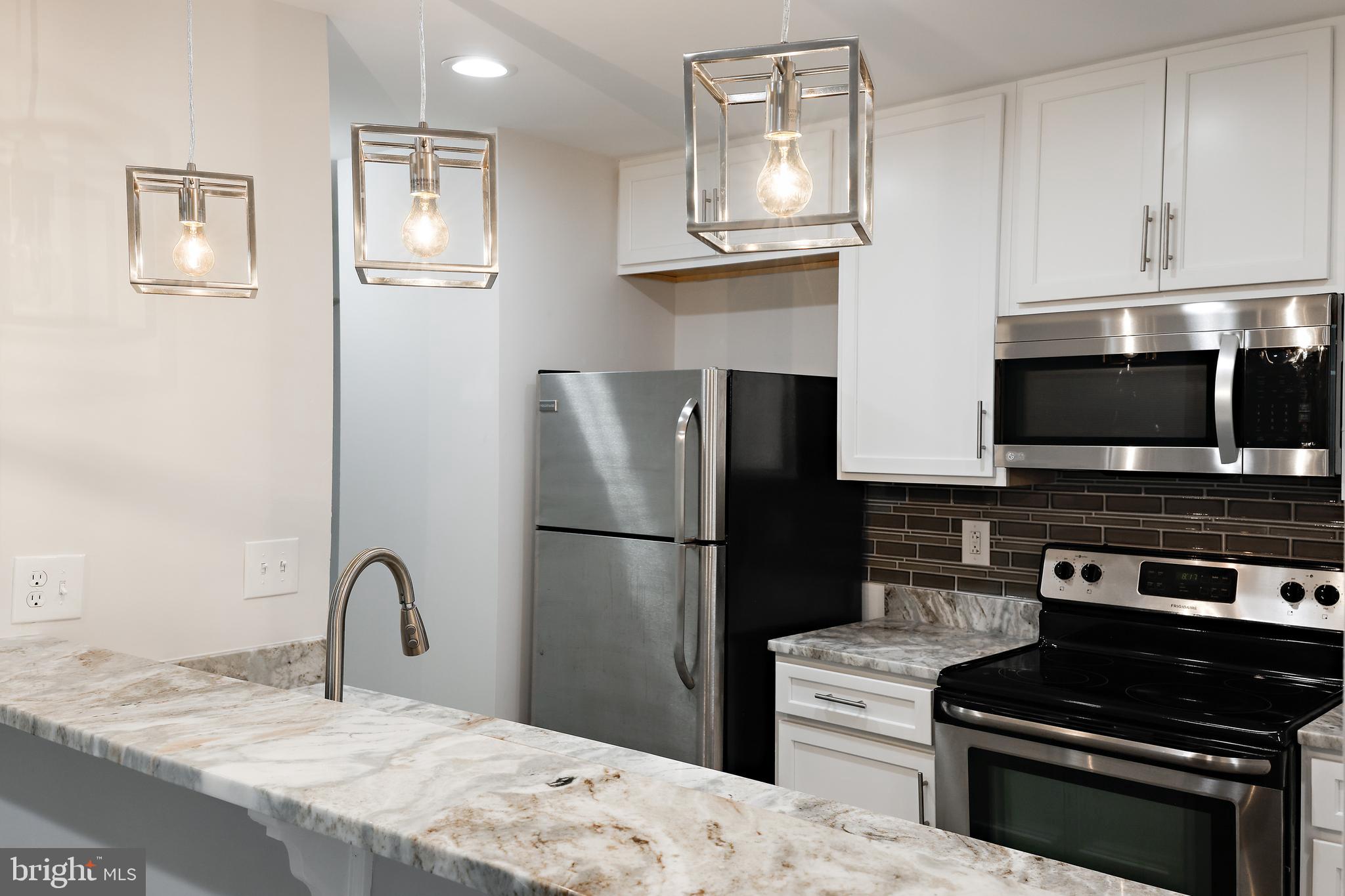 LAKE POINTE CONDOMINIUMS - Residential Lease