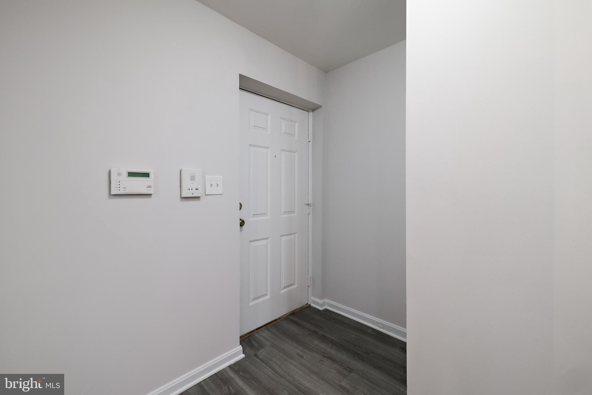 LAKE POINTE CONDOMINIUMS - Residential Lease