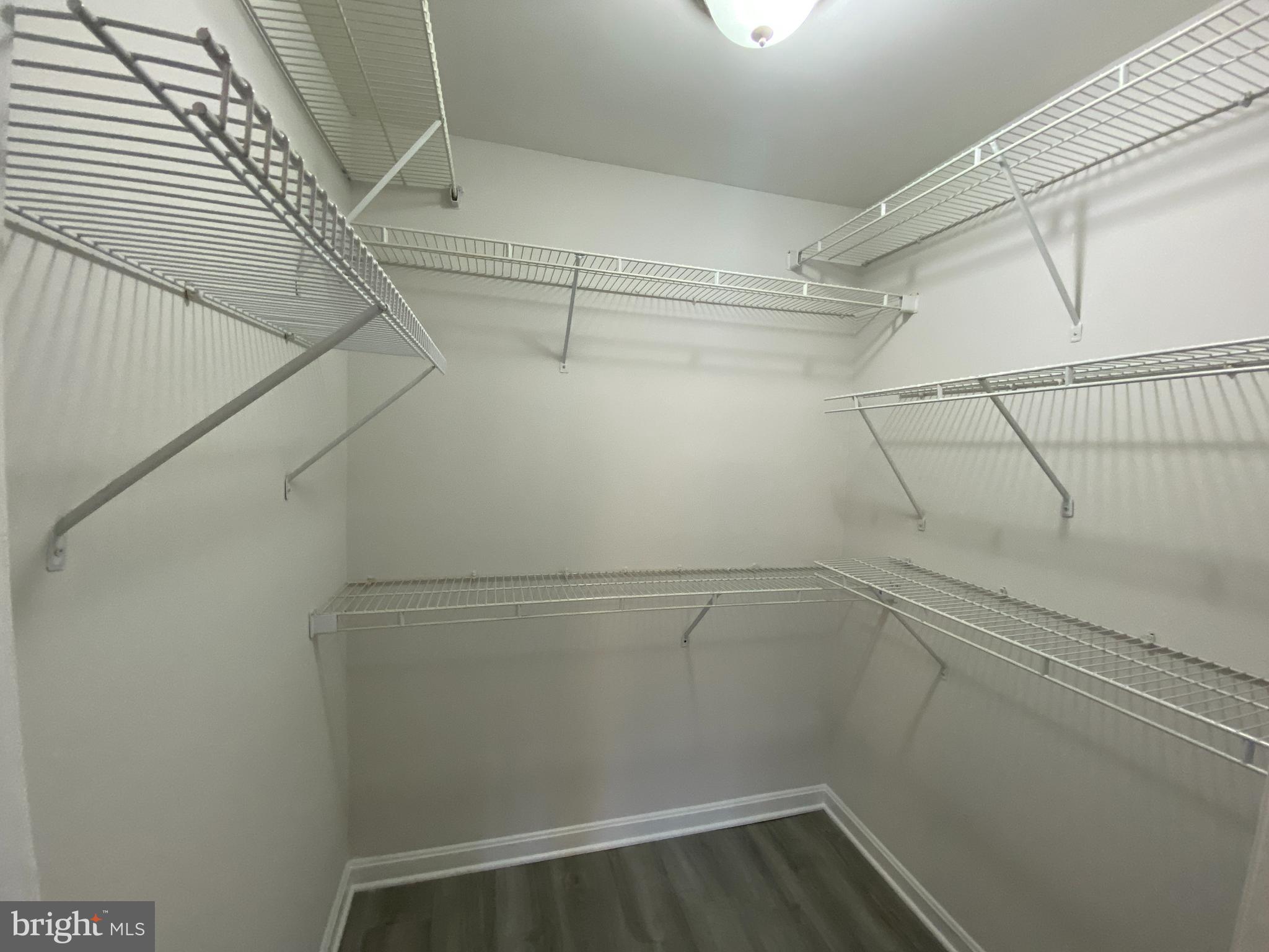 LAKE POINTE CONDOMINIUMS - Residential Lease