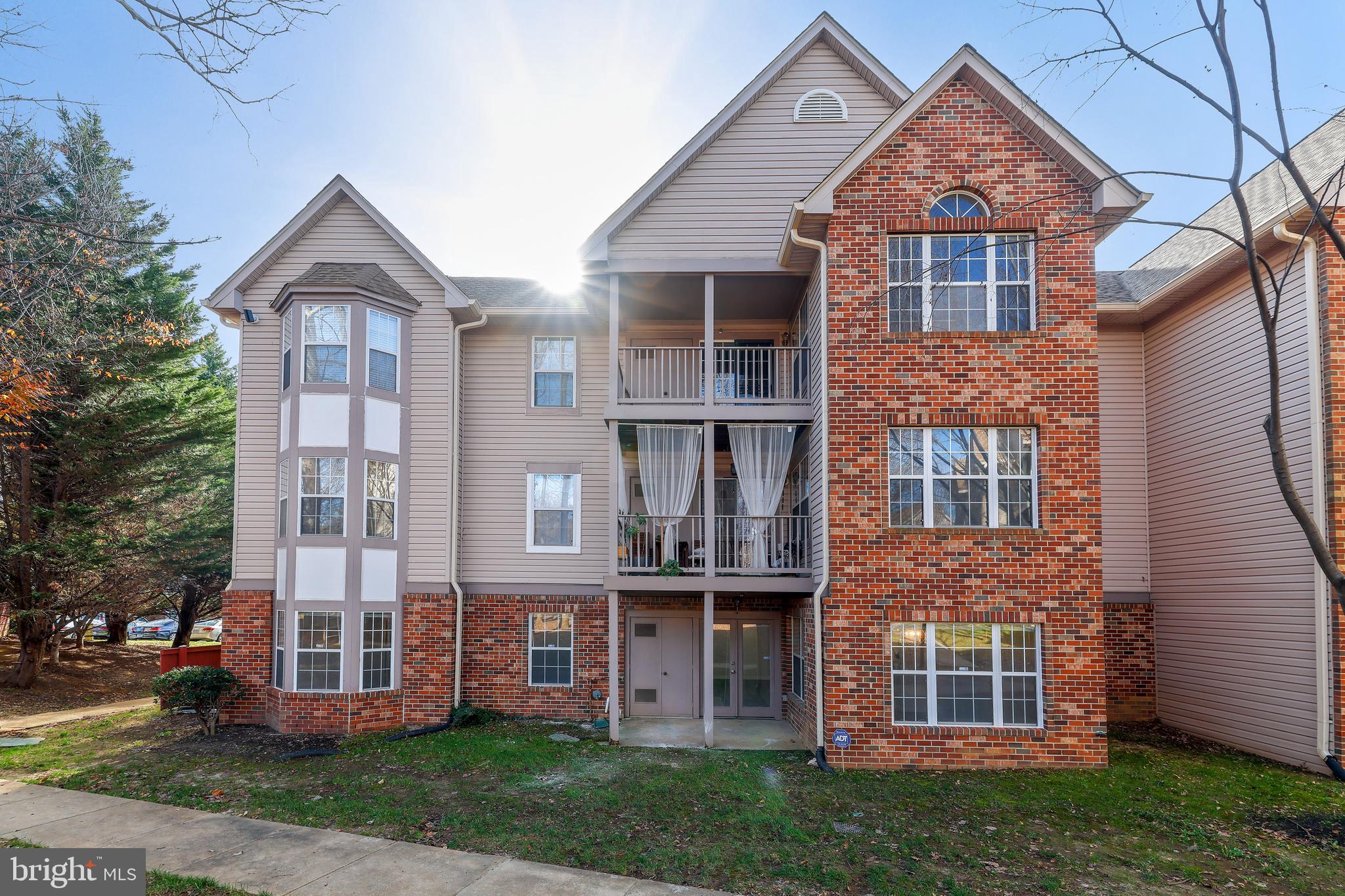 LAKE POINTE CONDOMINIUMS - Residential Lease