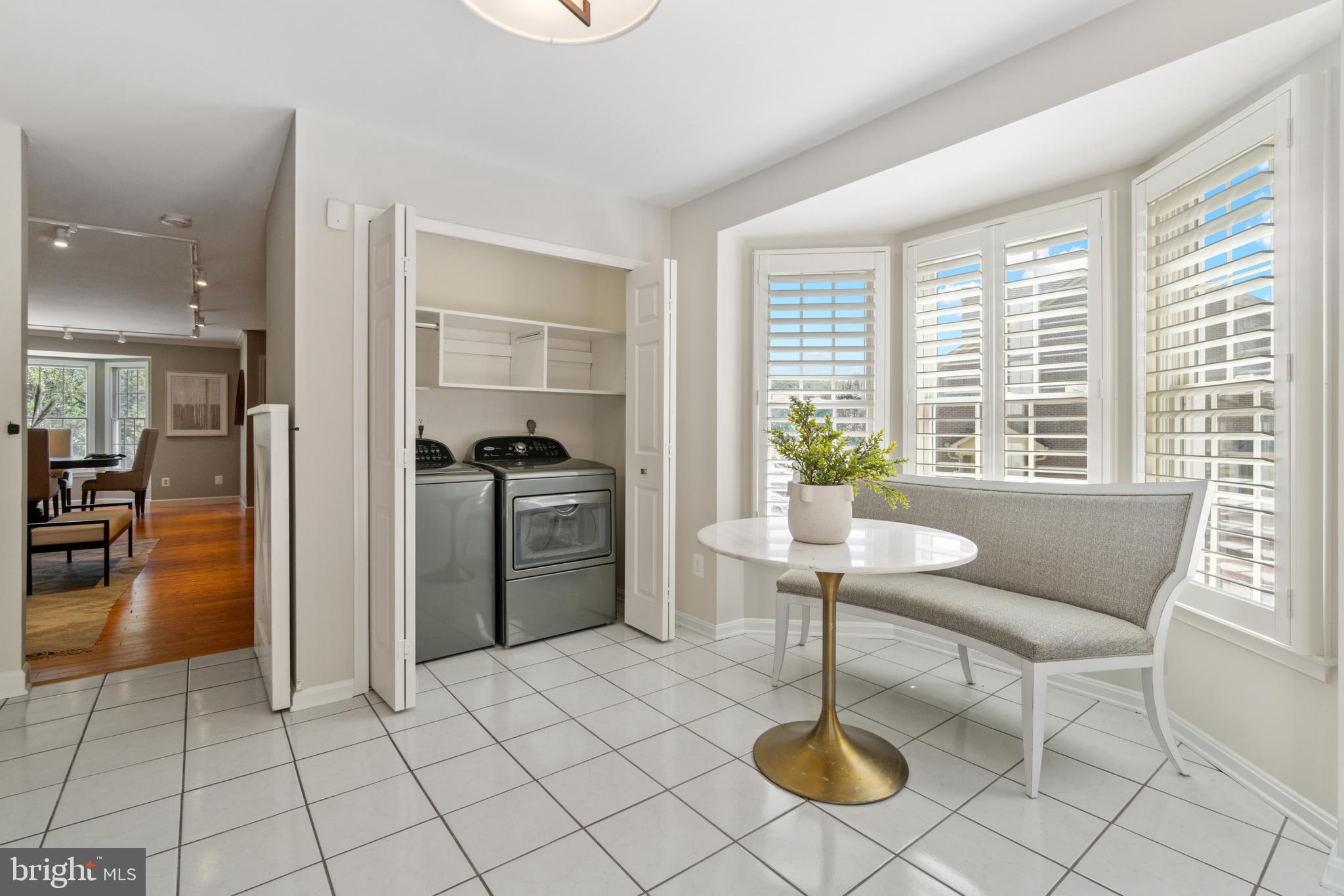 HUNTERS RUN - Residential