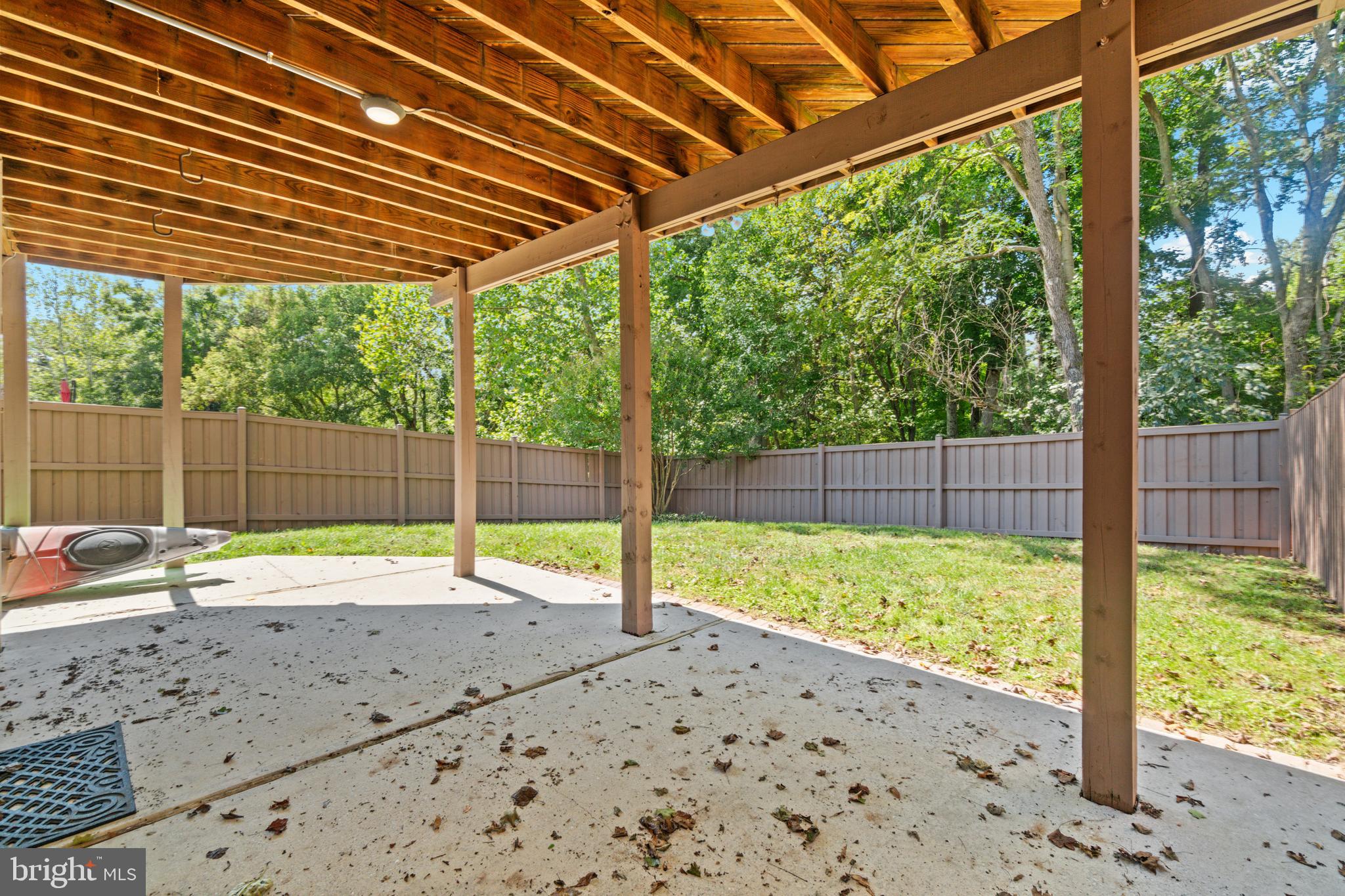 HUNTERS RUN - Residential