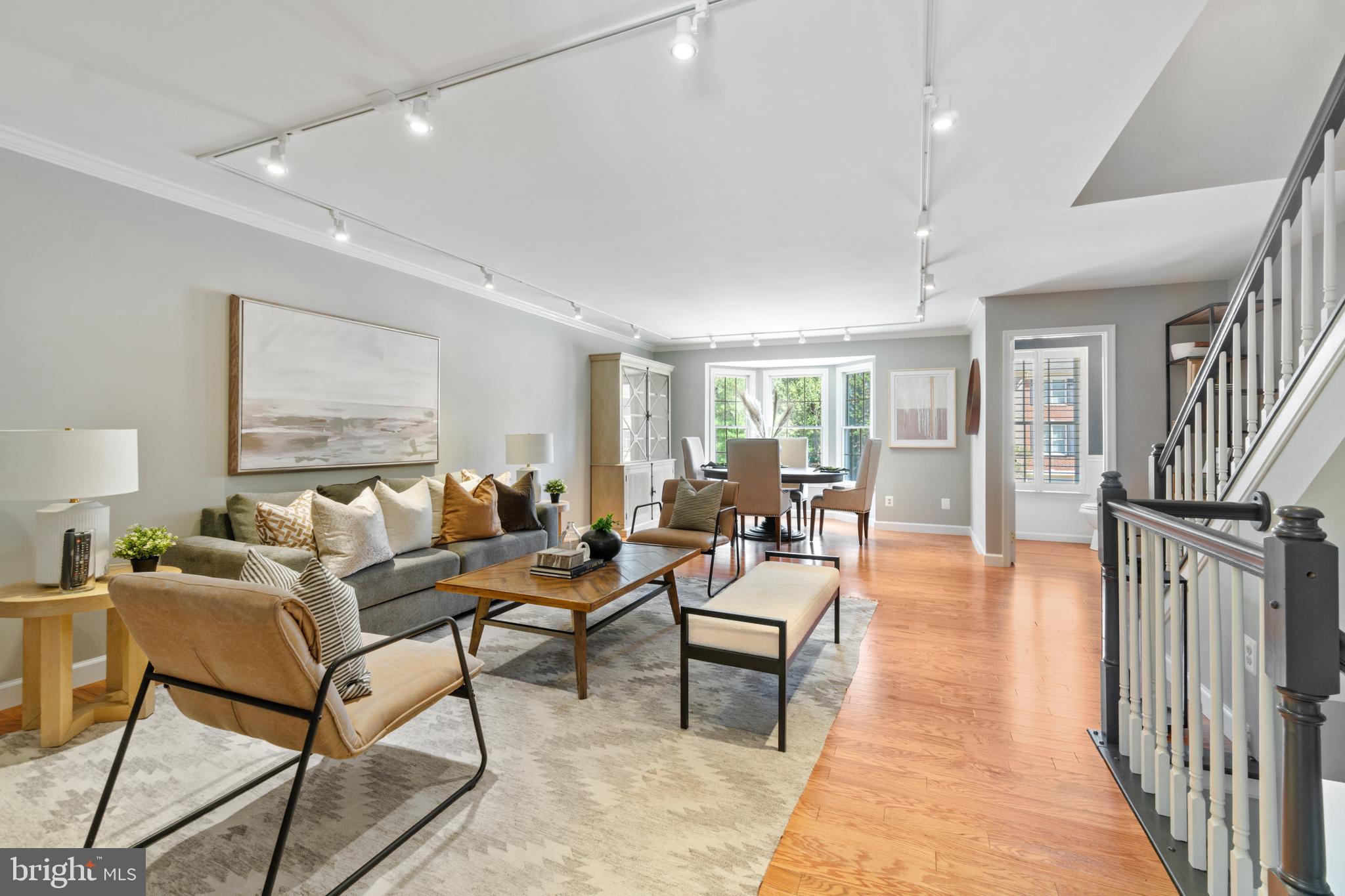 HUNTERS RUN - Residential