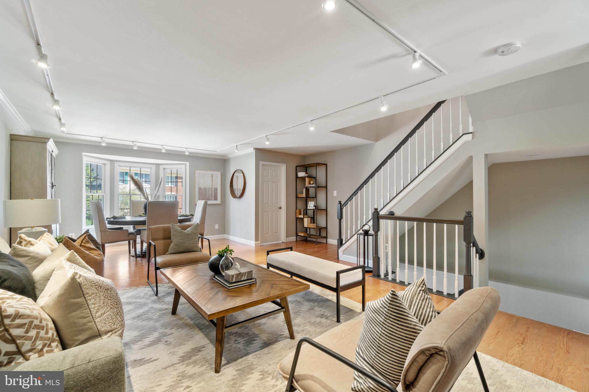 HUNTERS RUN - Residential